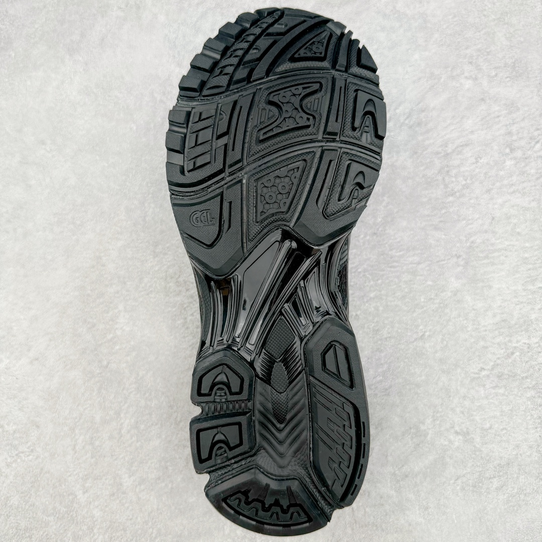 图片[9]-＃FA ASICS GEL-KAYANO 14 亚瑟士K14系列户外复古潮流百搭织物合成革缓震休闲跑步鞋 原装纸板楦头开发 独家私模五层组合大底 原厂定制缓震硅胶加持 原盒原配 官方四联吊牌 原装Ortholite轻量化鞋垫 设计师 Hidenori Yamashita 以「Flash」一词为灵感 创造出未来感金属色鞋面 改造升级内在性能 由内而外全面革新 为 GEL-KAYANO 家族传承及经典跑鞋文化的延续 创下里程碑式作品 K14跑鞋重新诠释了复古的跑步形状 并以其 2000 年代后期的美学理念重新铺装 银色与蓝色的鞋面极为高档 网面铺陈与鞋面、鞋头多处细节位增添了透气性 鞋后跟部中底上以及多密度耐磨鞋底增加了 GEL 缓震胶 提供高抗冲击性、缓冲性、可保护脚部免受地面冲击的影响 穿着舒适性十足 尺码：35.5 36 37 37.5 38 39 39.5 40.5 41.5 42 42.5 43.5 44 45-选品中心