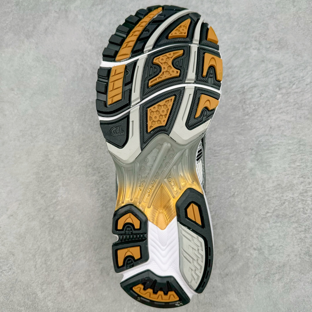 图片[9]-＃FA ASICS GEL-KAYANO 14 亚瑟士K14系列户外复古潮流百搭织物合成革缓震休闲跑步鞋 原装纸板楦头开发 独家私模五层组合大底 原厂定制缓震硅胶加持 原盒原配 官方四联吊牌 原装Ortholite轻量化鞋垫 设计师 Hidenori Yamashita 以「Flash」一词为灵感 创造出未来感金属色鞋面 改造升级内在性能 由内而外全面革新 为 GEL-KAYANO 家族传承及经典跑鞋文化的延续 创下里程碑式作品 K14跑鞋重新诠释了复古的跑步形状 并以其 2000 年代后期的美学理念重新铺装 银色与蓝色的鞋面极为高档 网面铺陈与鞋面、鞋头多处细节位增添了透气性 鞋后跟部中底上以及多密度耐磨鞋底增加了 GEL 缓震胶 提供高抗冲击性、缓冲性、可保护脚部免受地面冲击的影响 穿着舒适性十足 尺码：35.5 36 37 37.5 38 39 39.5 40.5 41.5 42 42.5 43.5 44 45-选品中心