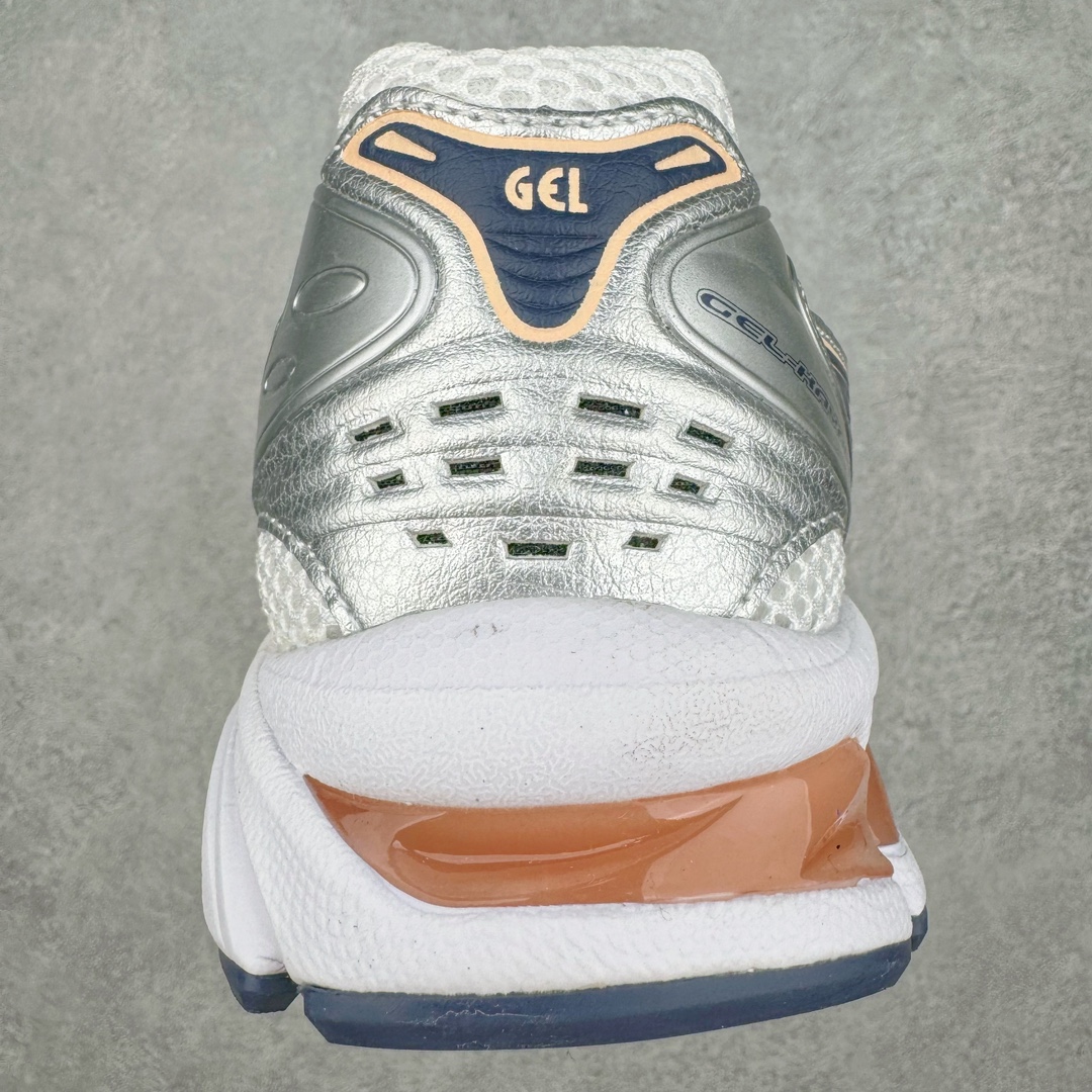 图片[8]-＃FA ASICS GEL-KAYANO 14 亚瑟士K14系列户外复古潮流百搭织物合成革缓震休闲跑步鞋原装纸板楦头开发 独家私模五层组合大底 原厂定制缓震硅胶加持 原盒原配 官方四联吊牌 原装Ortholite轻量化鞋垫 设计师 Hidenori Yamashita 以「Flash」一词为灵感 创造出未来感金属色鞋面 改造升级内在性能 由内而外全面革新 为 GEL-KAYANO 家族传承及经典跑鞋文化的延续 创下里程碑式作品 K14跑鞋重新诠释了复古的跑步形状 并以其 2000 年代后期的美学理念重新铺装 银色与蓝色的鞋面极为高档 网面铺陈与鞋面、鞋头多处细节位增添了透气性 鞋后跟部中底上以及多密度耐磨鞋底增加了 GEL 缓震胶 提供高抗冲击性、缓冲性、可保护脚部免受地面冲击的影响 穿着舒适性十足 尺码：35.5 36 37 37.5 38 39 39.5 40.5 41.5 42 42.5 43.5 44 45-选品中心