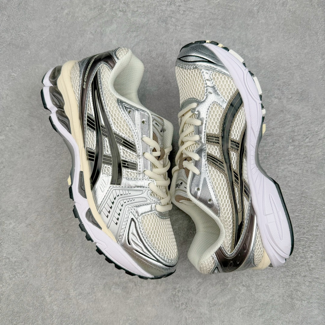 图片[3]-＃FA ASICS GEL-KAYANO 14 亚瑟士K14系列户外复古潮流百搭织物合成革缓震休闲跑步鞋 原装纸板楦头开发 独家私模五层组合大底 原厂定制缓震硅胶加持 原盒原配 官方四联吊牌 原装Ortholite轻量化鞋垫 设计师 Hidenori Yamashita 以「Flash」一词为灵感 创造出未来感金属色鞋面 改造升级内在性能 由内而外全面革新 为 GEL-KAYANO 家族传承及经典跑鞋文化的延续 创下里程碑式作品 K14跑鞋重新诠释了复古的跑步形状 并以其 2000 年代后期的美学理念重新铺装 银色与蓝色的鞋面极为高档 网面铺陈与鞋面、鞋头多处细节位增添了透气性 鞋后跟部中底上以及多密度耐磨鞋底增加了 GEL 缓震胶 提供高抗冲击性、缓冲性、可保护脚部免受地面冲击的影响 穿着舒适性十足 尺码：35.5 36 37 37.5 38 39 39.5 40.5 41.5 42 42.5 43.5 44 45-选品中心