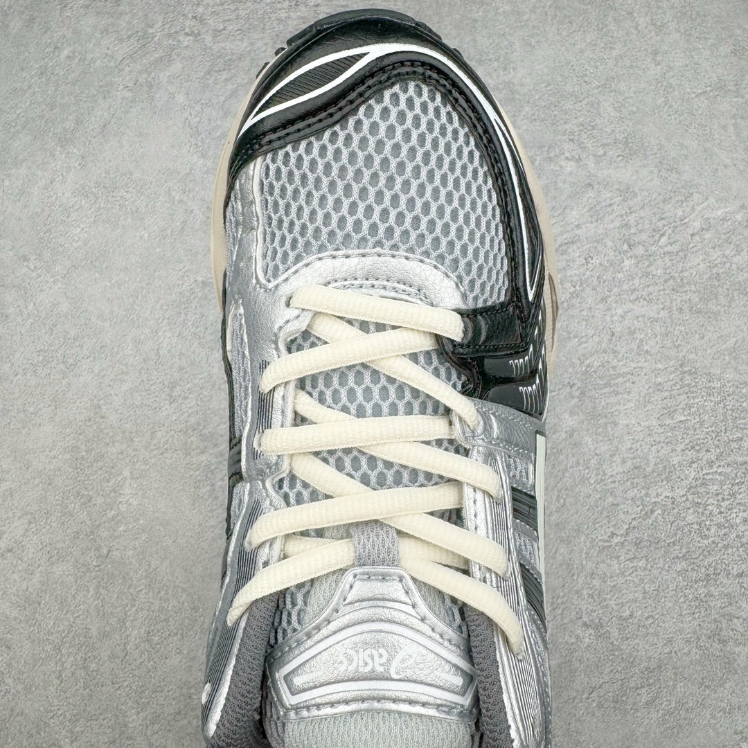 图片[4]-＃FA ASICS GEL-KAYANO 14 亚瑟士K14系列户外复古潮流百搭织物合成革缓震休闲跑步鞋 原装纸板楦头开发 独家私模五层组合大底 原厂定制缓震硅胶加持 原盒原配 官方四联吊牌 原装Ortholite轻量化鞋垫 设计师 Hidenori Yamashita 以「Flash」一词为灵感 创造出未来感金属色鞋面 改造升级内在性能 由内而外全面革新 为 GEL-KAYANO 家族传承及经典跑鞋文化的延续 创下里程碑式作品 K14跑鞋重新诠释了复古的跑步形状 并以其 2000 年代后期的美学理念重新铺装 银色与蓝色的鞋面极为高档 网面铺陈与鞋面、鞋头多处细节位增添了透气性 鞋后跟部中底上以及多密度耐磨鞋底增加了 GEL 缓震胶 提供高抗冲击性、缓冲性、可保护脚部免受地面冲击的影响 穿着舒适性十足 尺码：35.5 36 37 37.5 38 39 39.5 40.5 41.5 42 42.5 43.5 44 45-选品中心