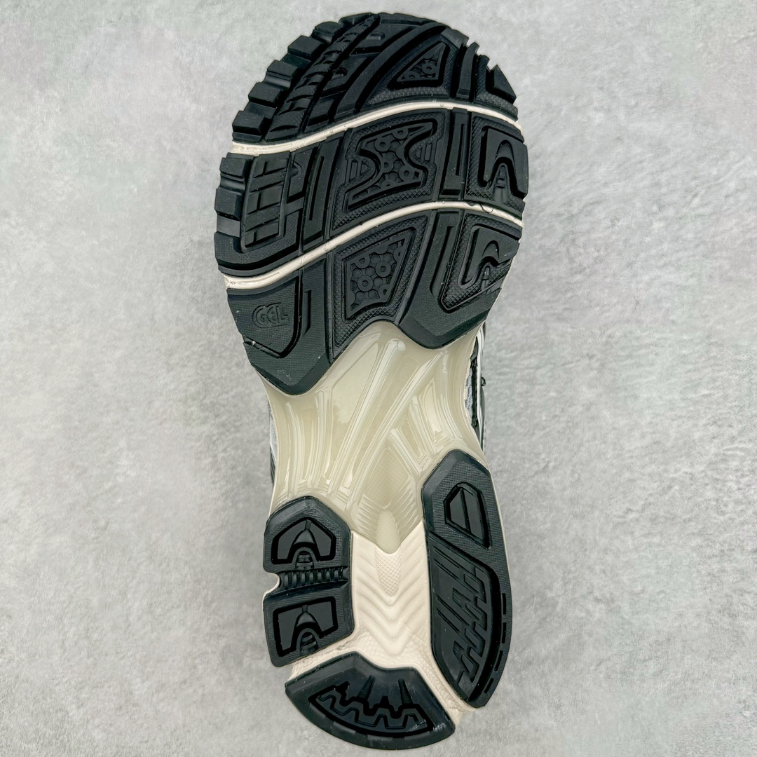 图片[9]-＃FA ASICS GEL-KAYANO 14 亚瑟士K14系列户外复古潮流百搭织物合成革缓震休闲跑步鞋 原装纸板楦头开发 独家私模五层组合大底 原厂定制缓震硅胶加持 原盒原配 官方四联吊牌 原装Ortholite轻量化鞋垫 设计师 Hidenori Yamashita 以「Flash」一词为灵感 创造出未来感金属色鞋面 改造升级内在性能 由内而外全面革新 为 GEL-KAYANO 家族传承及经典跑鞋文化的延续 创下里程碑式作品 K14跑鞋重新诠释了复古的跑步形状 并以其 2000 年代后期的美学理念重新铺装 银色与蓝色的鞋面极为高档 网面铺陈与鞋面、鞋头多处细节位增添了透气性 鞋后跟部中底上以及多密度耐磨鞋底增加了 GEL 缓震胶 提供高抗冲击性、缓冲性、可保护脚部免受地面冲击的影响 穿着舒适性十足 尺码：35.5 36 37 37.5 38 39 39.5 40.5 41.5 42 42.5 43.5 44 45-选品中心