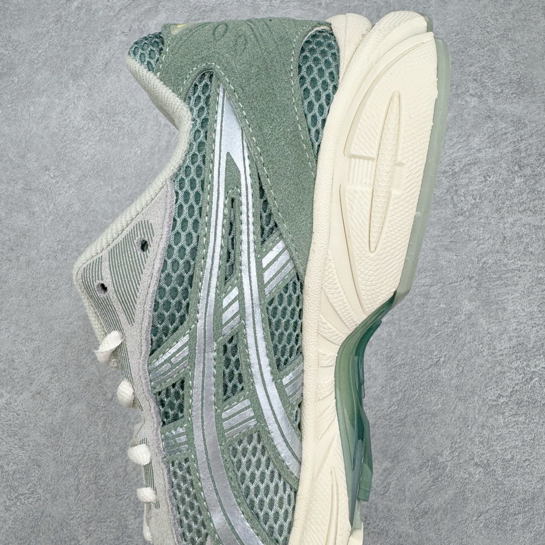 图片[7]-＃FA ASICS GEL-KAYANO 14 亚瑟士K14系列户外复古潮流百搭织物合成革缓震休闲跑步鞋 原装纸板楦头开发 独家私模五层组合大底 原厂定制缓震硅胶加持 原盒原配 官方四联吊牌 原装Ortholite轻量化鞋垫 设计师 Hidenori Yamashita 以「Flash」一词为灵感 创造出未来感金属色鞋面 改造升级内在性能 由内而外全面革新 为 GEL-KAYANO 家族传承及经典跑鞋文化的延续 创下里程碑式作品 K14跑鞋重新诠释了复古的跑步形状 并以其 2000 年代后期的美学理念重新铺装 银色与蓝色的鞋面极为高档 网面铺陈与鞋面、鞋头多处细节位增添了透气性 鞋后跟部中底上以及多密度耐磨鞋底增加了 GEL 缓震胶 提供高抗冲击性、缓冲性、可保护脚部免受地面冲击的影响 穿着舒适性十足 尺码：35.5 36 37 37.5 38 39 39.5 40.5 41.5 42 42.5 43.5 44 45-选品中心