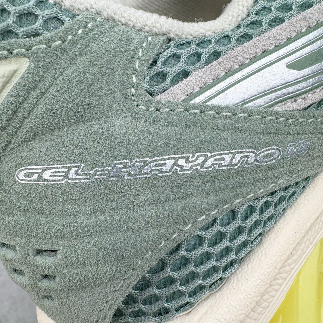 图片[12]-＃FA ASICS GEL-KAYANO 14 亚瑟士K14系列户外复古潮流百搭织物合成革缓震休闲跑步鞋 原装纸板楦头开发 独家私模五层组合大底 原厂定制缓震硅胶加持 原盒原配 官方四联吊牌 原装Ortholite轻量化鞋垫 设计师 Hidenori Yamashita 以「Flash」一词为灵感 创造出未来感金属色鞋面 改造升级内在性能 由内而外全面革新 为 GEL-KAYANO 家族传承及经典跑鞋文化的延续 创下里程碑式作品 K14跑鞋重新诠释了复古的跑步形状 并以其 2000 年代后期的美学理念重新铺装 银色与蓝色的鞋面极为高档 网面铺陈与鞋面、鞋头多处细节位增添了透气性 鞋后跟部中底上以及多密度耐磨鞋底增加了 GEL 缓震胶 提供高抗冲击性、缓冲性、可保护脚部免受地面冲击的影响 穿着舒适性十足 尺码：35.5 36 37 37.5 38 39 39.5 40.5 41.5 42 42.5 43.5 44 45-选品中心