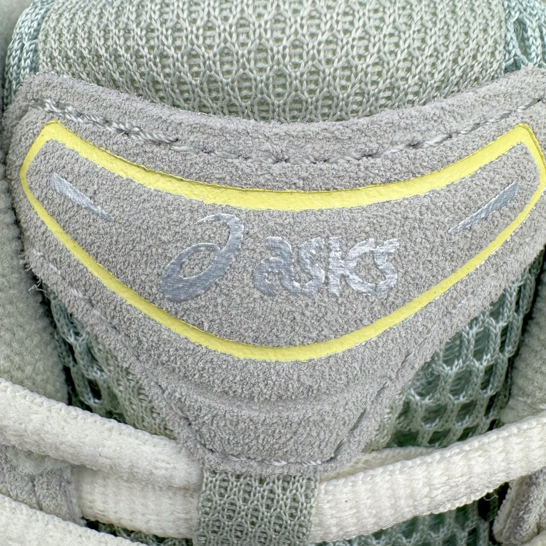 图片[10]-＃FA ASICS GEL-KAYANO 14 亚瑟士K14系列户外复古潮流百搭织物合成革缓震休闲跑步鞋 原装纸板楦头开发 独家私模五层组合大底 原厂定制缓震硅胶加持 原盒原配 官方四联吊牌 原装Ortholite轻量化鞋垫 设计师 Hidenori Yamashita 以「Flash」一词为灵感 创造出未来感金属色鞋面 改造升级内在性能 由内而外全面革新 为 GEL-KAYANO 家族传承及经典跑鞋文化的延续 创下里程碑式作品 K14跑鞋重新诠释了复古的跑步形状 并以其 2000 年代后期的美学理念重新铺装 银色与蓝色的鞋面极为高档 网面铺陈与鞋面、鞋头多处细节位增添了透气性 鞋后跟部中底上以及多密度耐磨鞋底增加了 GEL 缓震胶 提供高抗冲击性、缓冲性、可保护脚部免受地面冲击的影响 穿着舒适性十足 尺码：35.5 36 37 37.5 38 39 39.5 40.5 41.5 42 42.5 43.5 44 45-选品中心