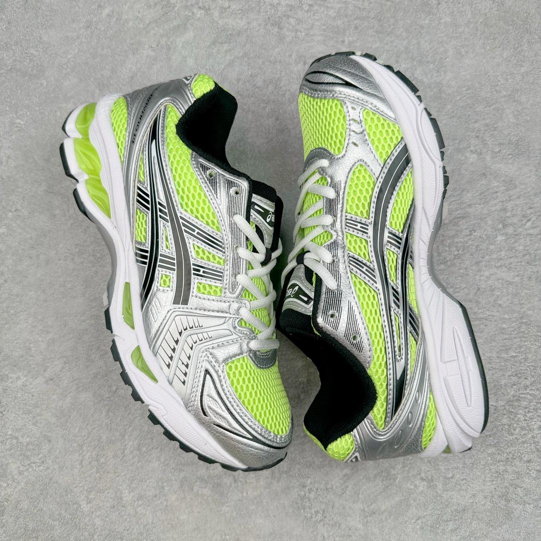 图片[3]-＃FA ASICS GEL-KAYANO 14 亚瑟士K14系列户外复古潮流百搭织物合成革缓震休闲跑步鞋 原装纸板楦头开发 独家私模五层组合大底 原厂定制缓震硅胶加持 原盒原配 官方四联吊牌 原装Ortholite轻量化鞋垫 设计师 Hidenori Yamashita 以「Flash」一词为灵感 创造出未来感金属色鞋面 改造升级内在性能 由内而外全面革新 为 GEL-KAYANO 家族传承及经典跑鞋文化的延续 创下里程碑式作品 K14跑鞋重新诠释了复古的跑步形状 并以其 2000 年代后期的美学理念重新铺装 银色与蓝色的鞋面极为高档 网面铺陈与鞋面、鞋头多处细节位增添了透气性 鞋后跟部中底上以及多密度耐磨鞋底增加了 GEL 缓震胶 提供高抗冲击性、缓冲性、可保护脚部免受地面冲击的影响 穿着舒适性十足 尺码：35.5 36 37 37.5 38 39 39.5 40.5 41.5 42 42.5 43.5 44 45-选品中心
