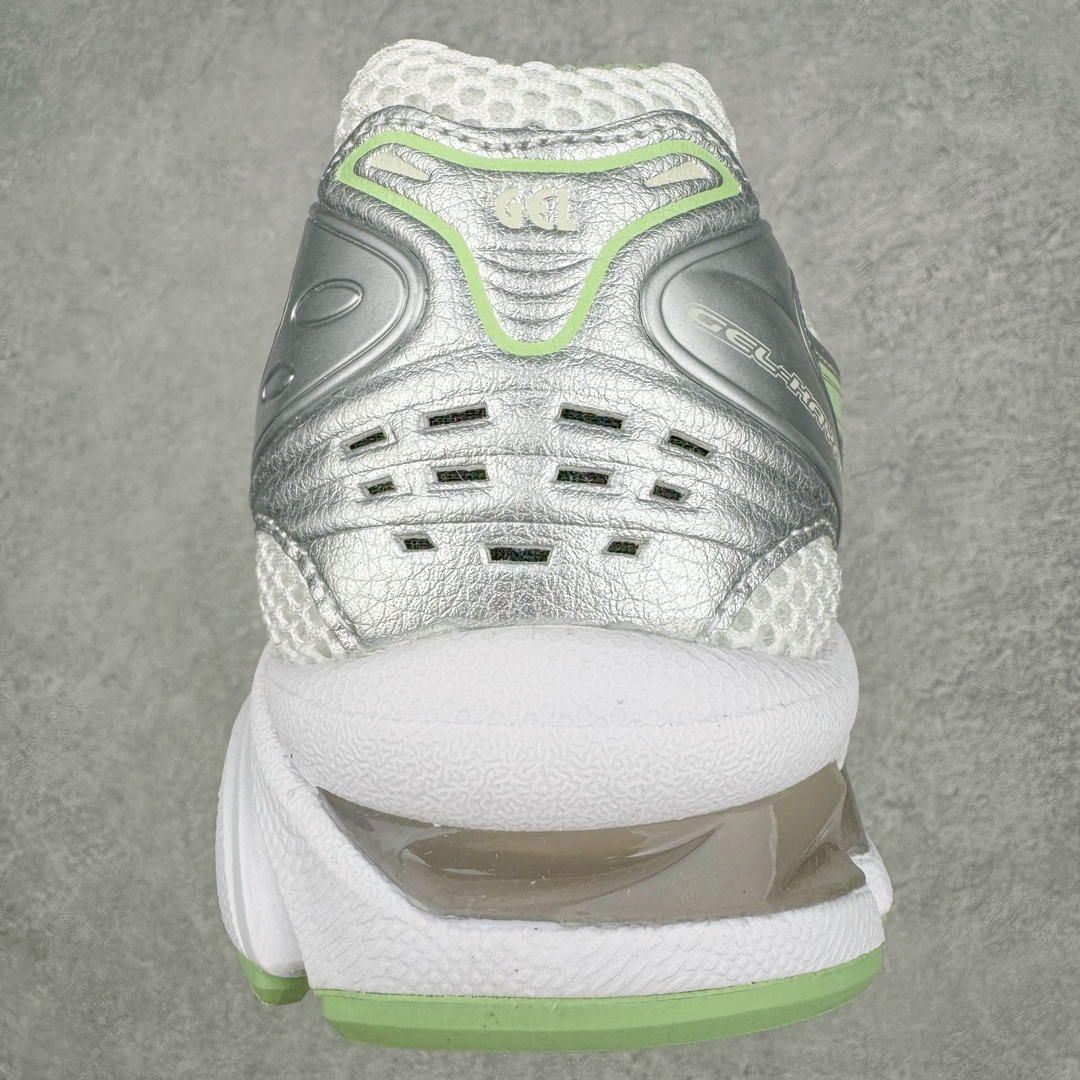 图片[8]-＃FA ASICS GEL-KAYANO 14 亚瑟士K14系列户外复古潮流百搭织物合成革缓震休闲跑步鞋 原装纸板楦头开发 独家私模五层组合大底 原厂定制缓震硅胶加持 原盒原配 官方四联吊牌 原装Ortholite轻量化鞋垫 设计师 Hidenori Yamashita 以「Flash」一词为灵感 创造出未来感金属色鞋面 改造升级内在性能 由内而外全面革新 为 GEL-KAYANO 家族传承及经典跑鞋文化的延续 创下里程碑式作品 K14跑鞋重新诠释了复古的跑步形状 并以其 2000 年代后期的美学理念重新铺装 银色与蓝色的鞋面极为高档 网面铺陈与鞋面、鞋头多处细节位增添了透气性 鞋后跟部中底上以及多密度耐磨鞋底增加了 GEL 缓震胶 提供高抗冲击性、缓冲性、可保护脚部免受地面冲击的影响 穿着舒适性十足 尺码：35.5 36 37 37.5 38 39 39.5 40.5 41.5 42 42.5 43.5 44 45-选品中心