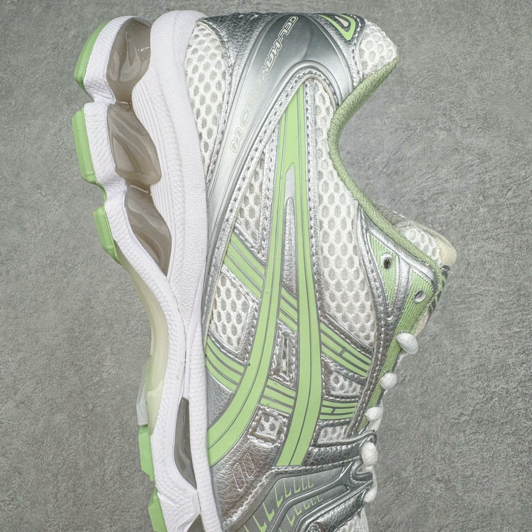 图片[6]-＃FA ASICS GEL-KAYANO 14 亚瑟士K14系列户外复古潮流百搭织物合成革缓震休闲跑步鞋 原装纸板楦头开发 独家私模五层组合大底 原厂定制缓震硅胶加持 原盒原配 官方四联吊牌 原装Ortholite轻量化鞋垫 设计师 Hidenori Yamashita 以「Flash」一词为灵感 创造出未来感金属色鞋面 改造升级内在性能 由内而外全面革新 为 GEL-KAYANO 家族传承及经典跑鞋文化的延续 创下里程碑式作品 K14跑鞋重新诠释了复古的跑步形状 并以其 2000 年代后期的美学理念重新铺装 银色与蓝色的鞋面极为高档 网面铺陈与鞋面、鞋头多处细节位增添了透气性 鞋后跟部中底上以及多密度耐磨鞋底增加了 GEL 缓震胶 提供高抗冲击性、缓冲性、可保护脚部免受地面冲击的影响 穿着舒适性十足 尺码：35.5 36 37 37.5 38 39 39.5 40.5 41.5 42 42.5 43.5 44 45-选品中心