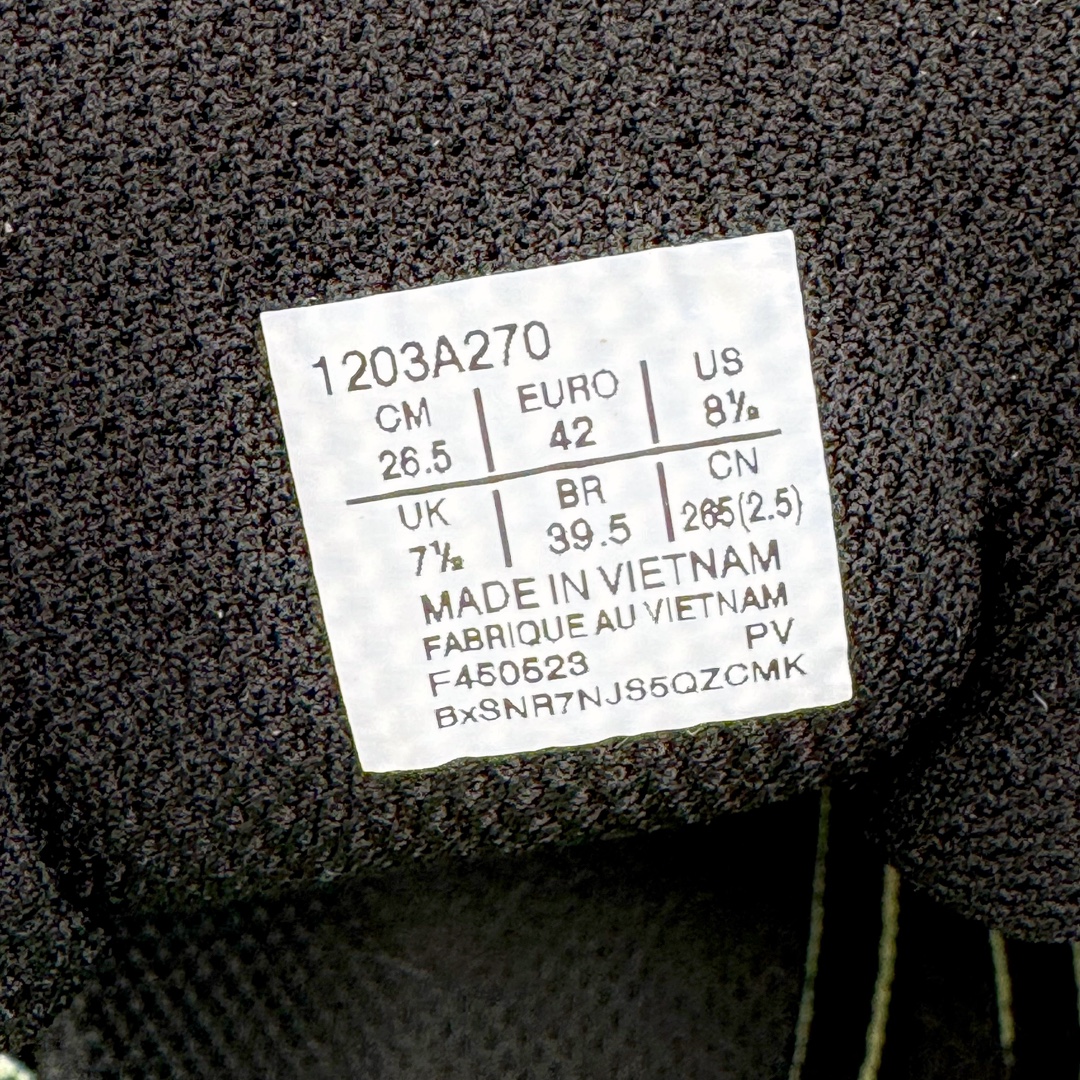 图片[16]-＃FA ASICS Gel-Quantum Kinetic 亚瑟士量子动能系列轻量全掌硅胶缓震休闲运动跑步鞋 ASICS以其独特匠心与科技魅力持续在运动鞋领域掀起新风尚今春二月GEL-Quantum Kinetic系列再度破茧而出携两款全新配色震撼回归倾力演绎运动潮流的无限可能 凝聚了卓越的科技创新与深厚的设计底蕴搭载先进的GEL缓震科技将每一次冲击力转化为平稳推进的动力为你提供前所未有的舒适体验与卓越的缓震保护性能 巧妙融合时尚元素与运动美学无论在街头还是赛道诠释不同情感与态度彰显独一无二的时尚运动风格尺码：36 37 37.5 38 39 39.5 40 40.5 41.5 42 42.5 43.5 44 44.5 45-选品中心