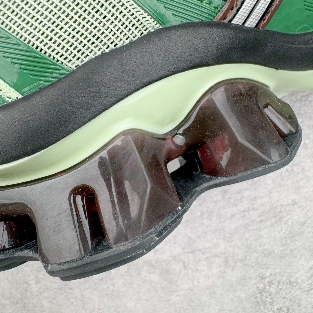 图片[13]-＃FA ASICS Gel-Quantum Kinetic 亚瑟士量子动能系列轻量全掌硅胶缓震休闲运动跑步鞋 ASICS以其独特匠心与科技魅力持续在运动鞋领域掀起新风尚今春二月GEL-Quantum Kinetic系列再度破茧而出携两款全新配色震撼回归倾力演绎运动潮流的无限可能 凝聚了卓越的科技创新与深厚的设计底蕴搭载先进的GEL缓震科技将每一次冲击力转化为平稳推进的动力为你提供前所未有的舒适体验与卓越的缓震保护性能 巧妙融合时尚元素与运动美学无论在街头还是赛道诠释不同情感与态度彰显独一无二的时尚运动风格尺码：36 37 37.5 38 39 39.5 40 40.5 41.5 42 42.5 43.5 44 44.5 45-选品中心