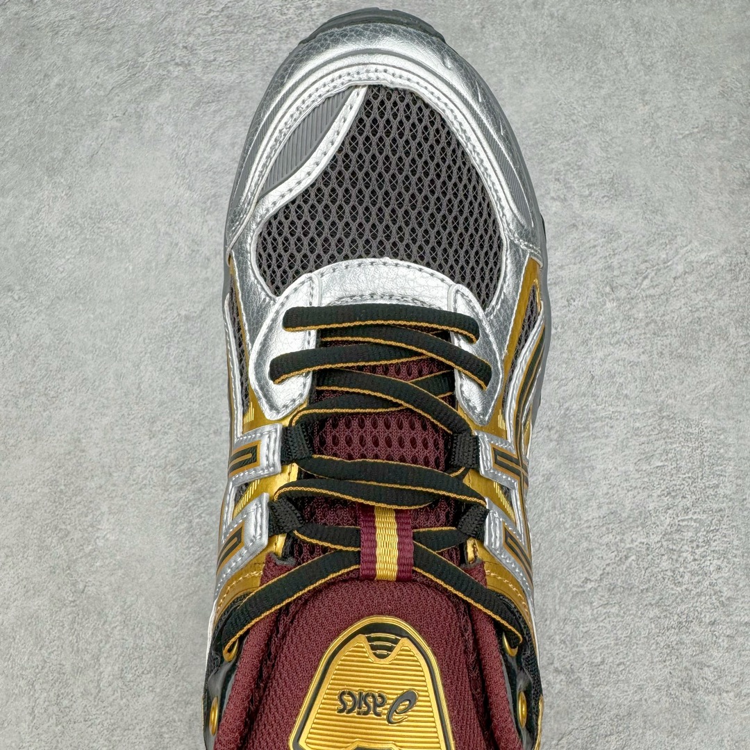 图片[4]-＃FA ASICS Gel-Quantum Kinetic 亚瑟士量子动能系列轻量全掌硅胶缓震休闲运动跑步鞋 ASICS以其独特匠心与科技魅力持续在运动鞋领域掀起新风尚今春二月GEL-Quantum Kinetic系列再度破茧而出携两款全新配色震撼回归倾力演绎运动潮流的无限可能 凝聚了卓越的科技创新与深厚的设计底蕴搭载先进的GEL缓震科技将每一次冲击力转化为平稳推进的动力为你提供前所未有的舒适体验与卓越的缓震保护性能 巧妙融合时尚元素与运动美学无论在街头还是赛道诠释不同情感与态度彰显独一无二的时尚运动风格尺码：36 37 37.5 38 39 39.5 40 40.5 41.5 42 42.5 43.5 44 44.5 45-选品中心