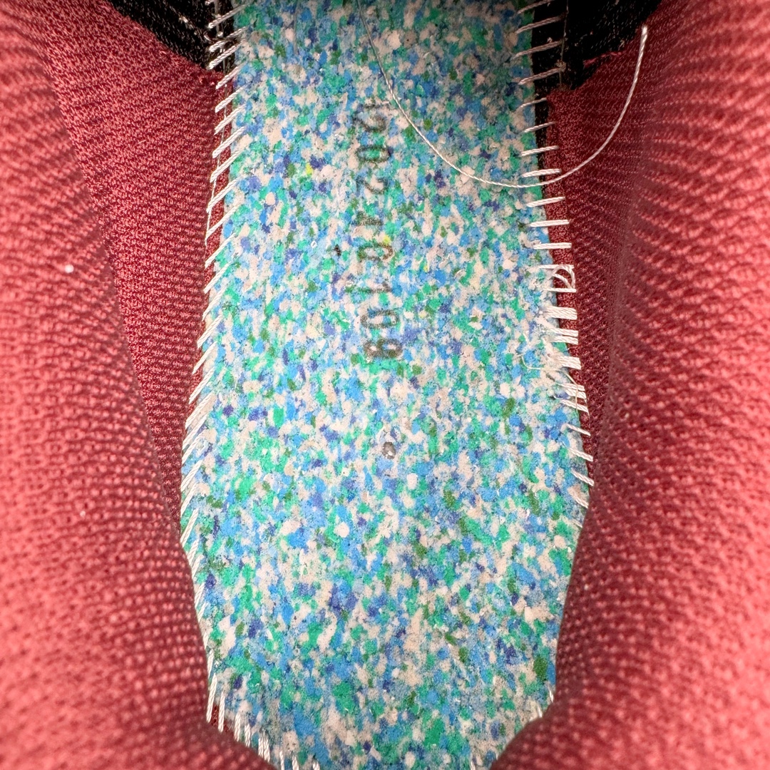 图片[17]-＃FA ASICS Gel-Quantum Kinetic 亚瑟士量子动能系列轻量全掌硅胶缓震休闲运动跑步鞋 ASICS以其独特匠心与科技魅力持续在运动鞋领域掀起新风尚今春二月GEL-Quantum Kinetic系列再度破茧而出携两款全新配色震撼回归倾力演绎运动潮流的无限可能 凝聚了卓越的科技创新与深厚的设计底蕴搭载先进的GEL缓震科技将每一次冲击力转化为平稳推进的动力为你提供前所未有的舒适体验与卓越的缓震保护性能 巧妙融合时尚元素与运动美学无论在街头还是赛道诠释不同情感与态度彰显独一无二的时尚运动风格尺码：36 37 37.5 38 39 39.5 40 40.5 41.5 42 42.5 43.5 44 44.5 45-选品中心