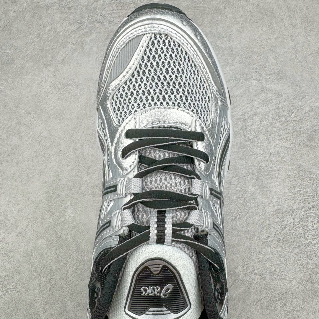 图片[4]-＃FA ASICS Gel-Quantum Kinetic 亚瑟士量子动能系列轻量全掌硅胶缓震休闲运动跑步鞋 ASICS以其独特匠心与科技魅力持续在运动鞋领域掀起新风尚今春二月GEL-Quantum Kinetic系列再度破茧而出携两款全新配色震撼回归倾力演绎运动潮流的无限可能 凝聚了卓越的科技创新与深厚的设计底蕴搭载先进的GEL缓震科技将每一次冲击力转化为平稳推进的动力为你提供前所未有的舒适体验与卓越的缓震保护性能 巧妙融合时尚元素与运动美学无论在街头还是赛道诠释不同情感与态度彰显独一无二的时尚运动风格尺码：36 37 37.5 38 39 39.5 40 40.5 41.5 42 42.5 43.5 44 44.5 45-选品中心