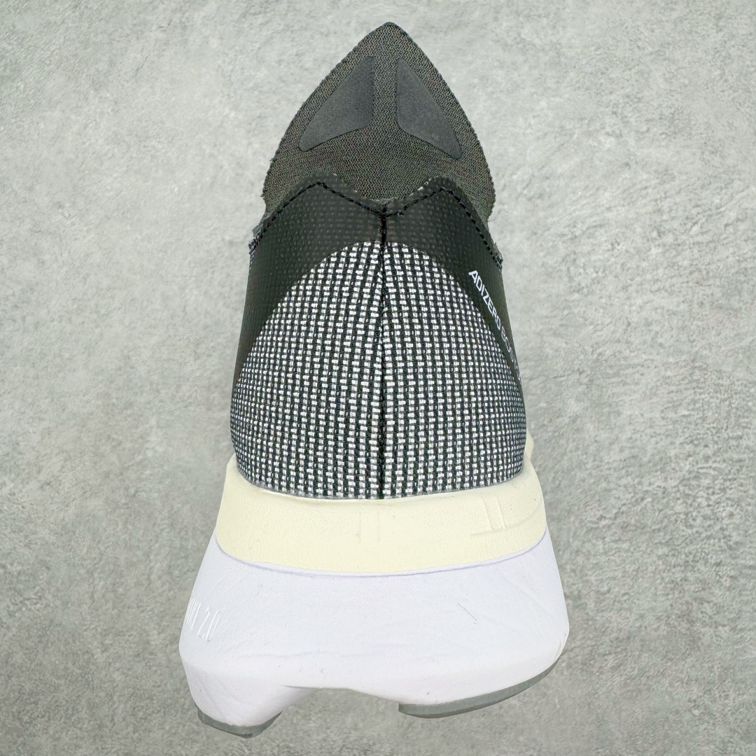 图片[8]-AD Adizero Boston 12 波士顿夏季透气网眼竞速跑鞋 延续爪型玻璃纤维推进系统 进化为全掌式的ENERGY RODS 2.0 从脚跟到脚趾的一体成形设计 强化整体推进力 提升速度表现 升级透气鞋面更具支撑性 利用ENGINEERED MESH技术进行不同密度织纹 强化支撑性 更使用50%以上的回收材料製成 减低塑料浪费 此外变薄的鞋舌为前掌提供更多空间 提供跑者更好的穿着感受 马牌轮胎大底耐磨性佳 大底全掌采用耐磨的Continental马牌轮胎大底 在各种环境下保有良好抓地力 尺码：36 36.5 37 38 38.5 39 40 40.5 41 42 42.5 43 44 44.5 45-选品中心