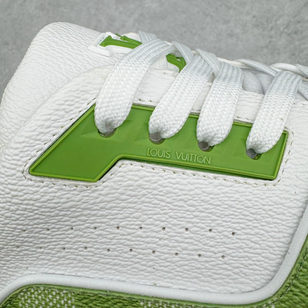 图片[12]-＃GD广顶 Louis Vuitton Trainer lv路易威登时装走秀运动时尚板鞋 外贸零售特供批次 2023全新纸板数据 印花高频效果碾压市面 市售天花板产物 耗时半年巨作 全套原厂新版原纸板楦头开发 原厂特供皮料加持 市场所有版本中综合最强的货品 GD实力大厂出品 全网最全配色更新最快 最成熟的做工稳定的品控 完美鞋型超高的清洁度 零毛边线头瑕疵 全套原楦原纸版原鞋开模 全网最具灵魂的版型 正确原装黄色鞋盒 正确中底印花 鞋面印花3D高频深度立体 全鞋电脑针车 紧密相连 针距密度一致 环保乳胶注塑鞋垫 厚度脚感还原原版 皮面裁剪部位 统一油边封口工艺 原装橡胶大底含胶量大底组合零偏差 专柜全套包装 防尘袋 说明书 质保卡 男女鞋 尺码：35 36 37 38 39 40 41 42 43 44 45-选品中心