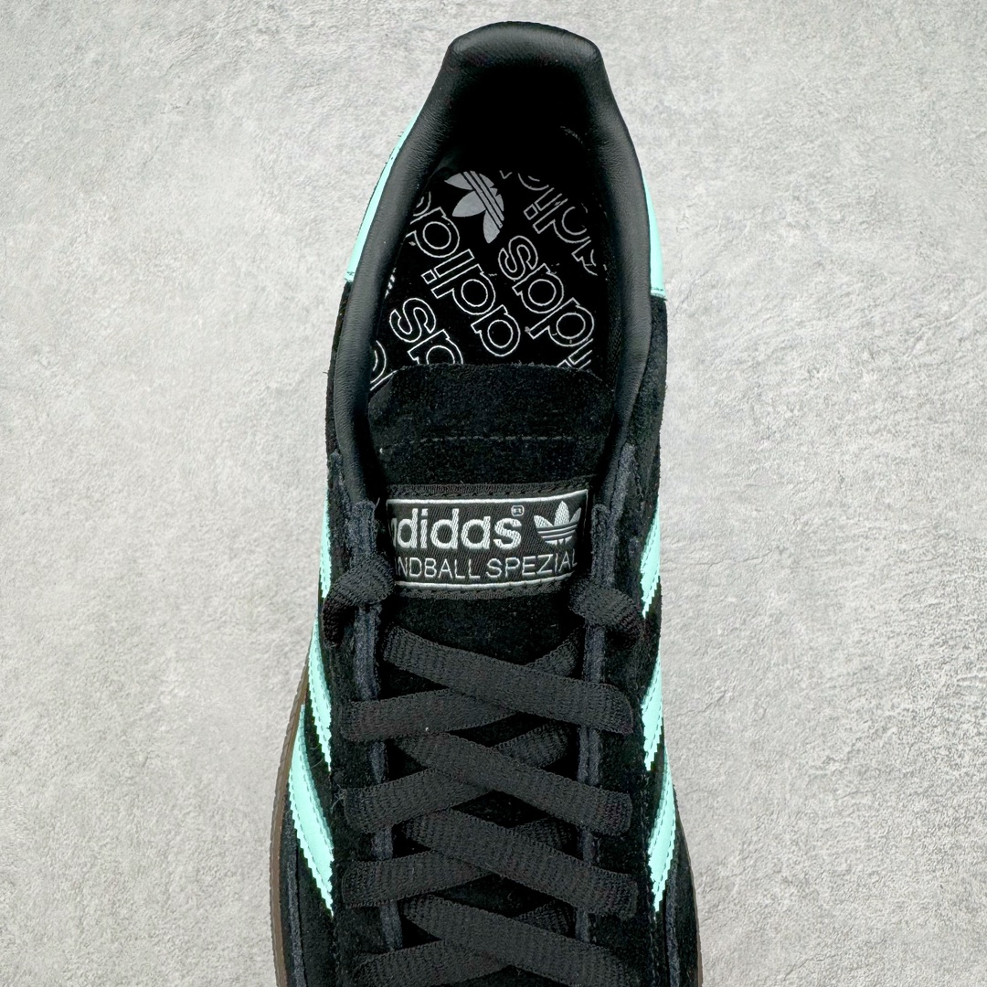 图片[5]-＃S2纯原 AD Originals Handball SPZL 手球运动员系列百搭休闲运动板鞋 黑绿 IH7491 口碑大厂出品 品控大底版型不断改良更新 原厂皮料 原装过验内外标加持 全套原纸板楦头开发 确保原汁原味 完美呈现桑巴版型 一比一鞋头弧度高度鞋身弧度 数据细节工艺流程均保持一致 这款来自阿迪达斯的这款HANDBALL SPZL前身是一双手球运动鞋 这一次拿来复刻 所以鞋面的主要色彩选用了黑色 鞋面外侧除了Spezial字母之外还有三叶草标志 Handball SPZL作为复古手球训练鞋与作为室内足球鞋的Samba有着异曲同工之处 但是质感更为出众的鞋身以及丰富的配色选择比起Samba来讲可以说是更胜一筹了 尺码：36 36⅔ 37⅓ 38 38⅔ 39⅓ 40 40⅔ 41⅓ 42 42⅔ 43⅓ 44 45-选品中心