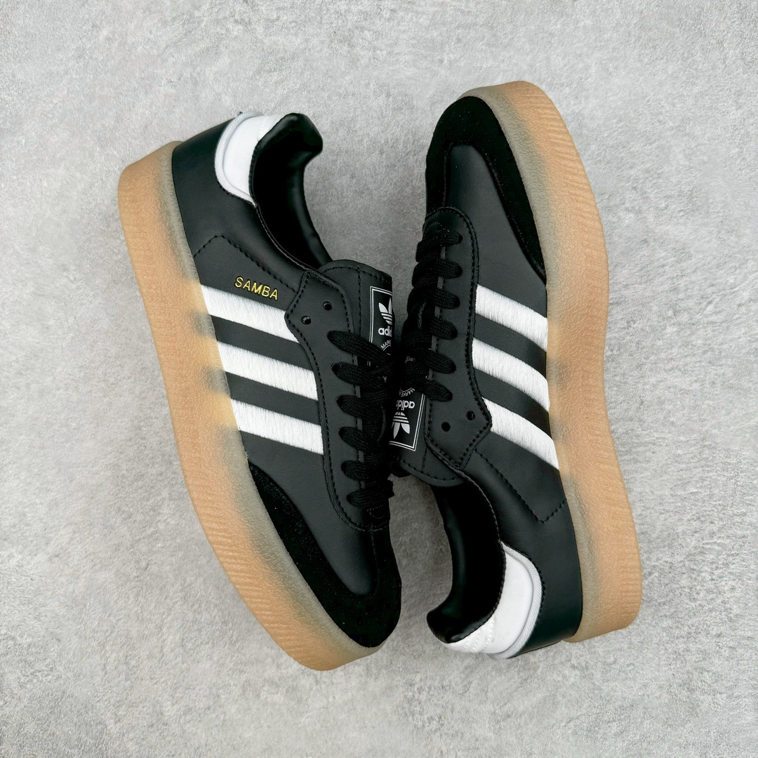 图片[3]-AD Samba XLG 桑巴舞加大厚底版系列德训风百搭松糕休闲运动板鞋生胶底 IH7491 自Originals Samba成功借势Blokecore风潮一跃成为街头巷尾的焦点鞋款后,不论是围绕Samba本身打造的各式「变种版本」,还是以Samba为蓝本打造联名鞋款,都成为了时尚潮流人士日常穿搭首选。Samba XLG是adidas Originals不断扩展XLG系列的一部分,旨在与年轻文化相契合,迎合那些希望通过个性时尚表达自我而不愿牺牲舒适度的年轻群体。街头时尚领域的Gen Z特别偏爱宽松的穿着风格。Samba XLG针对这一点做了创新。它在延续Samba OG经典设计的基础上,迎合年轻群体的穿着习惯,重塑为宽大的鞋身比例轮廓以及加厚中底,让消费者轻松展示自己独特的风格。全新的Samba XLG系列不仅迎合了当下年轻群体的穿搭习惯,加宽了鞋身比例以及将中底进一步增厚,在视觉比例上更加饱满,同时还保留了经典Samba的细节,这样一来,鞋迷朋友在穿搭上不仅能更加个性化,而且还能延续一定的复古感受。尺码：36 36⅔ 37⅓ 38 38⅔ 39⅓ 40 40⅔ 41⅓ 42 42⅔ 43⅓ 44 45-选品中心