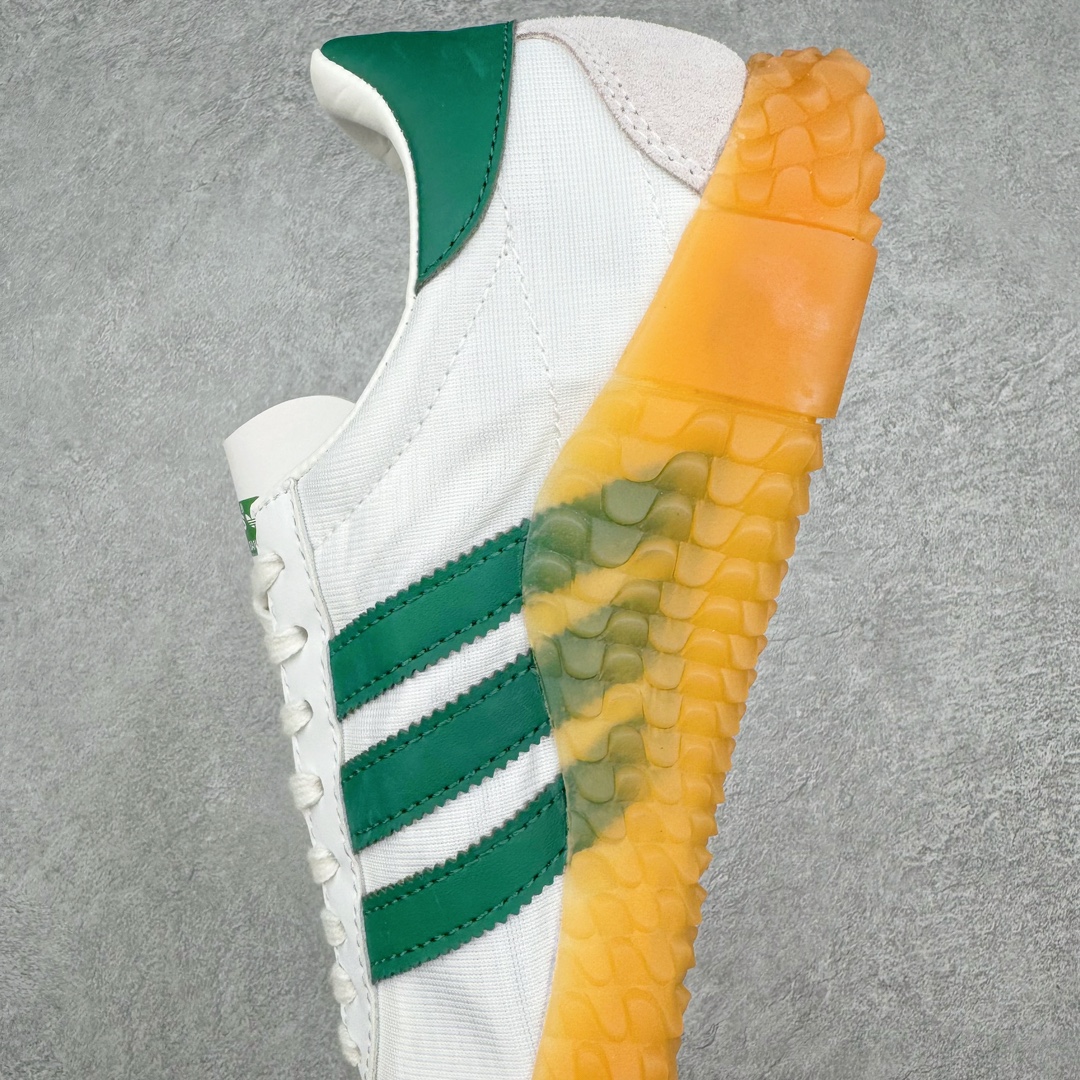 图片[7]-＃纯原 AD Originals Country x Kamanda卡曼达混合系列章鱼卷底复古锯齿休闲运动训练慢跑鞋 货号：G26797 今年推出的全新鞋型 Kamanda，由于其夸张独特的外底，被玩家们称为“鱿鱼卷”，关注度一直颇高。将经典跑鞋 Country 的鞋面移植到 Kamanda 外底上 鞋面使用轻薄的尼龙布搭配皮革打造，以白色搭配绿色点缀，无论用料质感还是配色都极具复古气息。外底为 Kamanda 标志性的上翻设计，造型前卫，与复古风鞋面形成鲜明反差。尺码：36 36.5 37.5 38 38.5 39 40 40.5 41 42 42.5 43 44 44.5 45-选品中心