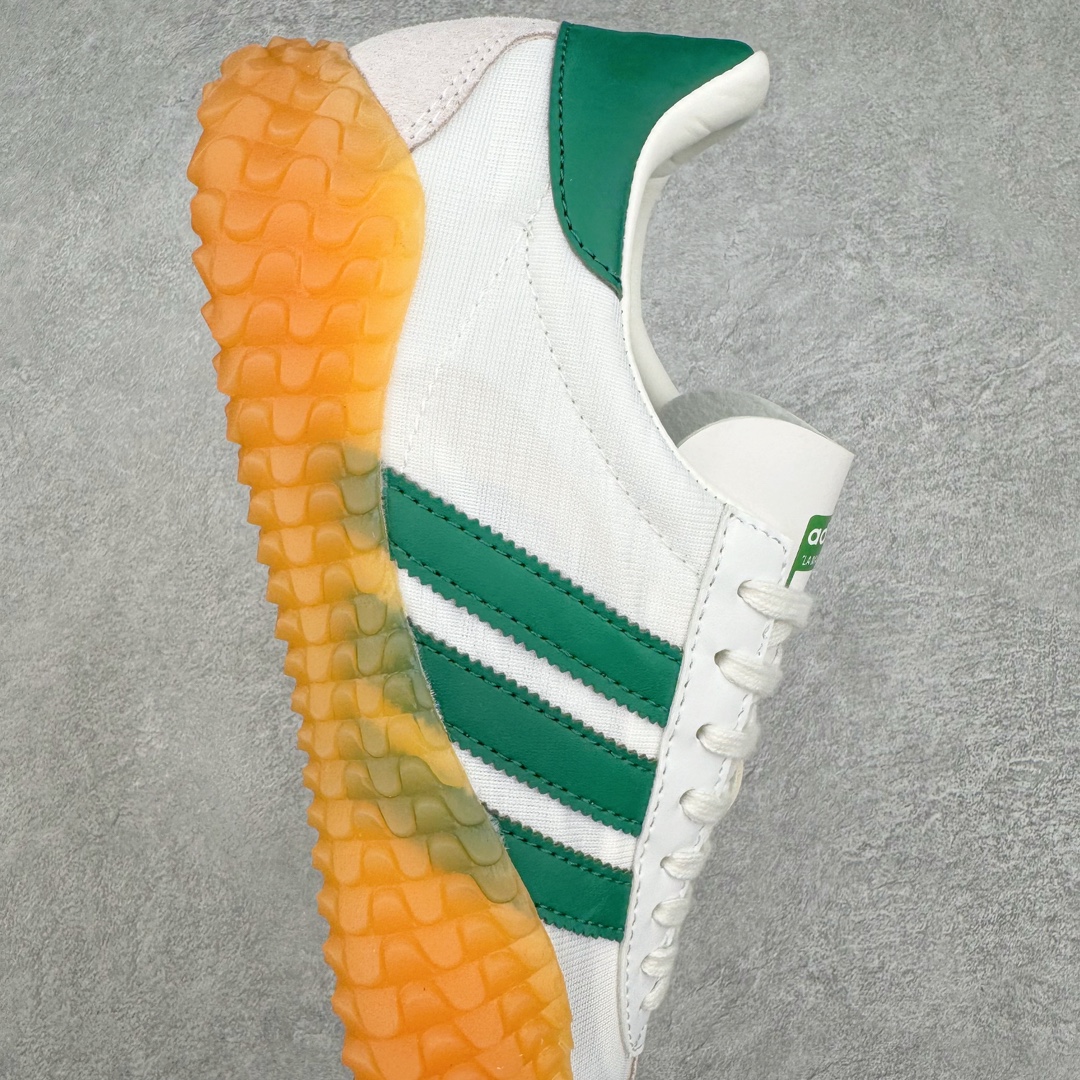 图片[6]-＃纯原 AD Originals Country x Kamanda卡曼达混合系列章鱼卷底复古锯齿休闲运动训练慢跑鞋 货号：G26797 今年推出的全新鞋型 Kamanda，由于其夸张独特的外底，被玩家们称为“鱿鱼卷”，关注度一直颇高。将经典跑鞋 Country 的鞋面移植到 Kamanda 外底上 鞋面使用轻薄的尼龙布搭配皮革打造，以白色搭配绿色点缀，无论用料质感还是配色都极具复古气息。外底为 Kamanda 标志性的上翻设计，造型前卫，与复古风鞋面形成鲜明反差。尺码：36 36.5 37.5 38 38.5 39 40 40.5 41 42 42.5 43 44 44.5 45-选品中心