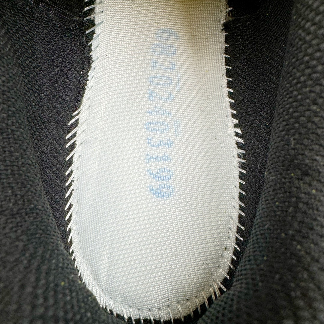 图片[10]-＃FA ASICS GEL-KAYANO 14 亚瑟士K14系列户外复古潮流百搭织物合成革缓震休闲跑步鞋 原装纸板楦头开发 独家私模五层组合大底 原厂定制缓震硅胶加持 原盒原配 官方四联吊牌 原装Ortholite轻量化鞋垫 设计师 Hidenori Yamashita 以「Flash」一词为灵感 创造出未来感金属色鞋面 改造升级内在性能 由内而外全面革新 为 GEL-KAYANO 家族传承及经典跑鞋文化的延续 创下里程碑式作品 K14跑鞋重新诠释了复古的跑步形状 并以其 2000 年代后期的美学理念重新铺装 银色与蓝色的鞋面极为高档 网面铺陈与鞋面、鞋头多处细节位增添了透气性 鞋后跟部中底上以及多密度耐磨鞋底增加了 GEL 缓震胶 提供高抗冲击性、缓冲性、可保护脚部免受地面冲击的影响 穿着舒适性十足 尺码：35.5 36 37 37.5 38 39 39.5 40.5 41.5 42 42.5 43.5 44 45-选品中心