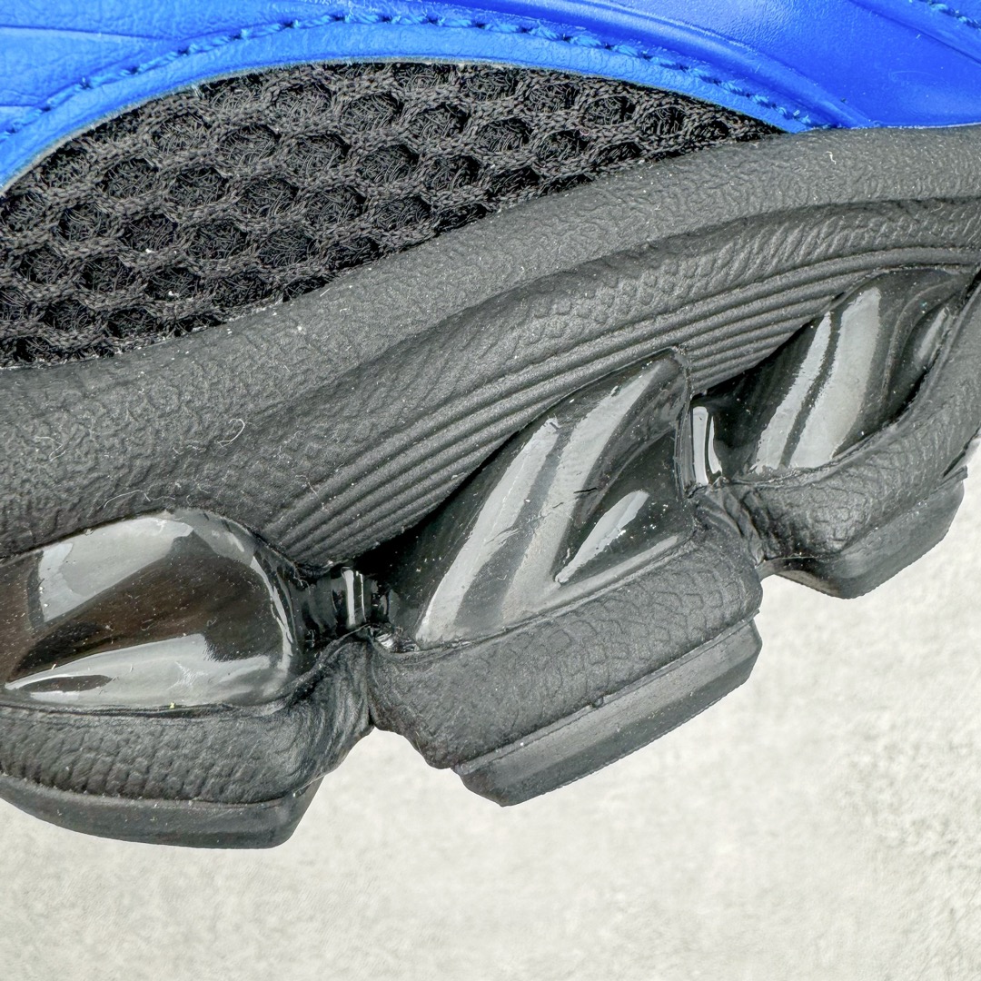 图片[17]-＃FA ASICS GEL-KAYANO 14 亚瑟士K14系列户外复古潮流百搭织物合成革缓震休闲跑步鞋 原装纸板楦头开发 独家私模五层组合大底 原厂定制缓震硅胶加持 原盒原配 官方四联吊牌 原装Ortholite轻量化鞋垫 设计师 Hidenori Yamashita 以「Flash」一词为灵感 创造出未来感金属色鞋面 改造升级内在性能 由内而外全面革新 为 GEL-KAYANO 家族传承及经典跑鞋文化的延续 创下里程碑式作品 K14跑鞋重新诠释了复古的跑步形状 并以其 2000 年代后期的美学理念重新铺装 银色与蓝色的鞋面极为高档 网面铺陈与鞋面、鞋头多处细节位增添了透气性 鞋后跟部中底上以及多密度耐磨鞋底增加了 GEL 缓震胶 提供高抗冲击性、缓冲性、可保护脚部免受地面冲击的影响 穿着舒适性十足 尺码：35.5 36 37 37.5 38 39 39.5 40.5 41.5 42 42.5 43.5 44 45-选品中心