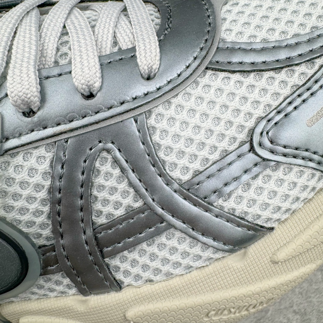 图片[18]-＃HP纯原 NK V2K Runtekk 减震防滑低帮 复古老爹鞋跑步鞋 FD0736-003 鞋款被命名为 Runtekk 设计上借鉴了 2000 年的跑鞋风格 配色上以金属银为主调 简练又有复古运动气质 材质上使用大面积网眼、皮革、TPU 组成 支撑和透气性肯定不错 中底处由 Cushlon 泡绵打造 保证在压马路时可以提供优秀脚感 并通过一手做旧氧化效果突出复古感 中底造型很容易让大家联想到巴黎世家3XL 增高效果同样不能忽视 尺码：35.5 36 36.5 37.5 38 38.5 39 40 40.5 41 42 42.5 43 44 44.5 45 46-选品中心