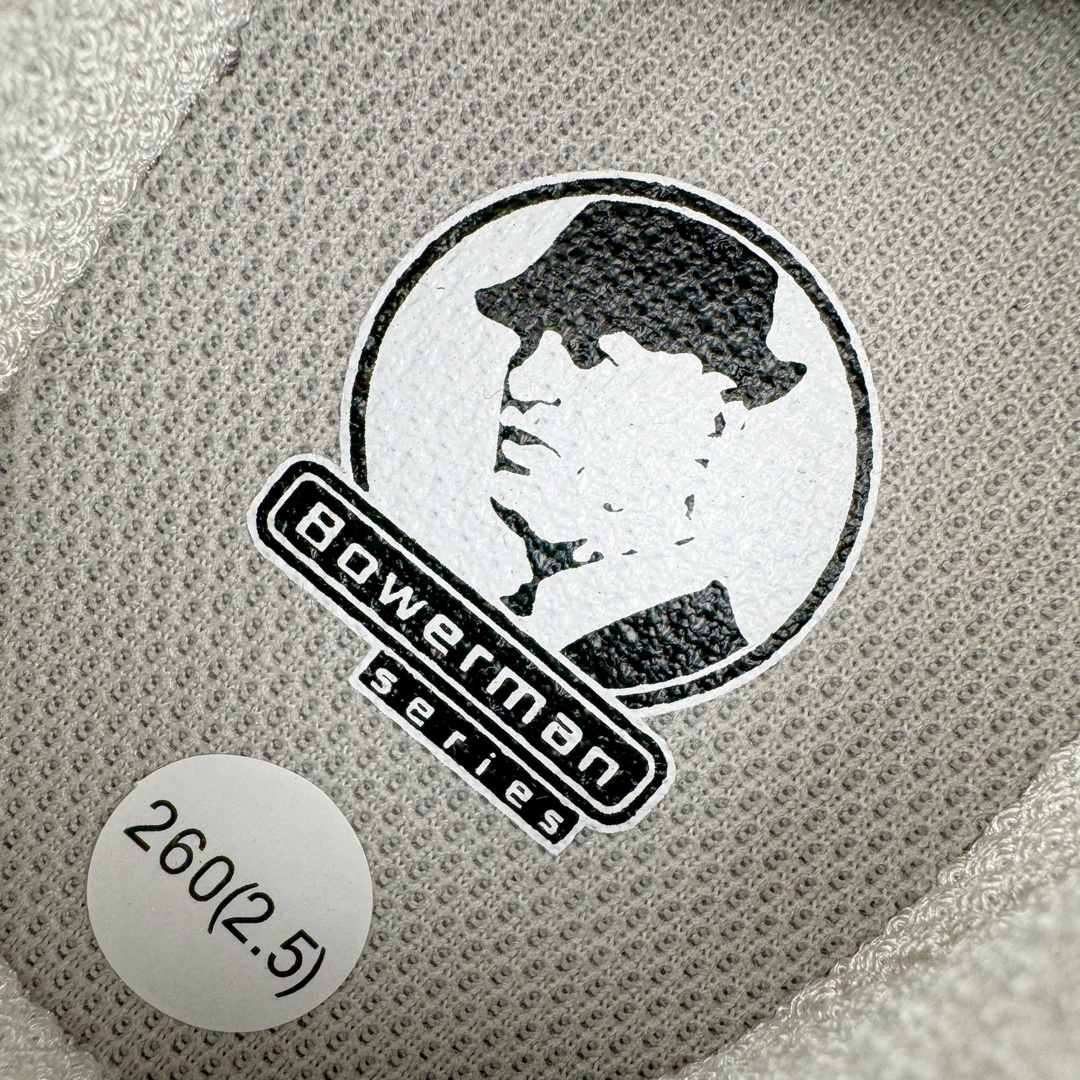 图片[11]-＃HP纯原 NK Air Zoom Vomero 5 经典复古潮流运动跑鞋 HF0731-007 原装纸板楦头开发 独家私模八层组合大底 市场唯一正确版本 进口三文治网面 融蕴繁复设计风范和丰富层次感 缔造运动鞋佳选 助你轻松型出范 开辟独属于自己的路 鞋款采用多层设计 融入织物与合成材质 塑就本季出众鞋款 合成材质与织物组合鞋面 经久耐穿 后跟网眼拼接和透气孔设计 轻盈透气Zoom Air缓震配置提供出色回弹缓震性能 实现快速离地的出众脚感 巧糅科技感和低调设计 为鞋款注入反光细节 令你迈步间尽显闪耀魅力 结合中性色调 让你驾驭不同穿搭 打造非凡造型 尺码：36 36.5 37.5 38 38.5 39 40 40.5 41 42 42.5 43 44 44.5 45 46-选品中心