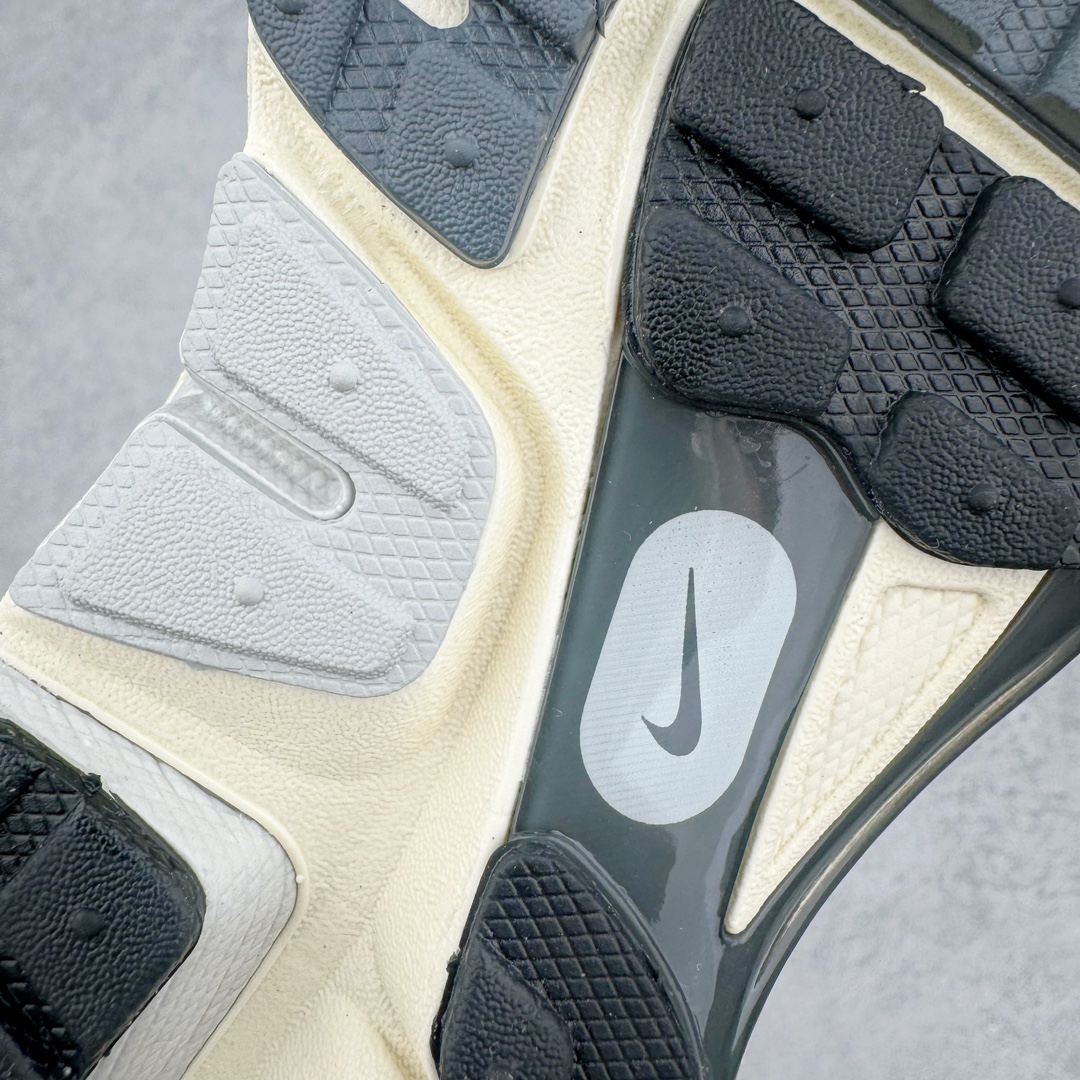 图片[22]-＃HP纯原 NK Air Zoom Vomero 5 经典复古潮流运动跑鞋 HF0731-007 原装纸板楦头开发 独家私模八层组合大底 市场唯一正确版本 进口三文治网面 融蕴繁复设计风范和丰富层次感 缔造运动鞋佳选 助你轻松型出范 开辟独属于自己的路 鞋款采用多层设计 融入织物与合成材质 塑就本季出众鞋款 合成材质与织物组合鞋面 经久耐穿 后跟网眼拼接和透气孔设计 轻盈透气Zoom Air缓震配置提供出色回弹缓震性能 实现快速离地的出众脚感 巧糅科技感和低调设计 为鞋款注入反光细节 令你迈步间尽显闪耀魅力 结合中性色调 让你驾驭不同穿搭 打造非凡造型 尺码：36 36.5 37.5 38 38.5 39 40 40.5 41 42 42.5 43 44 44.5 45 46-选品中心