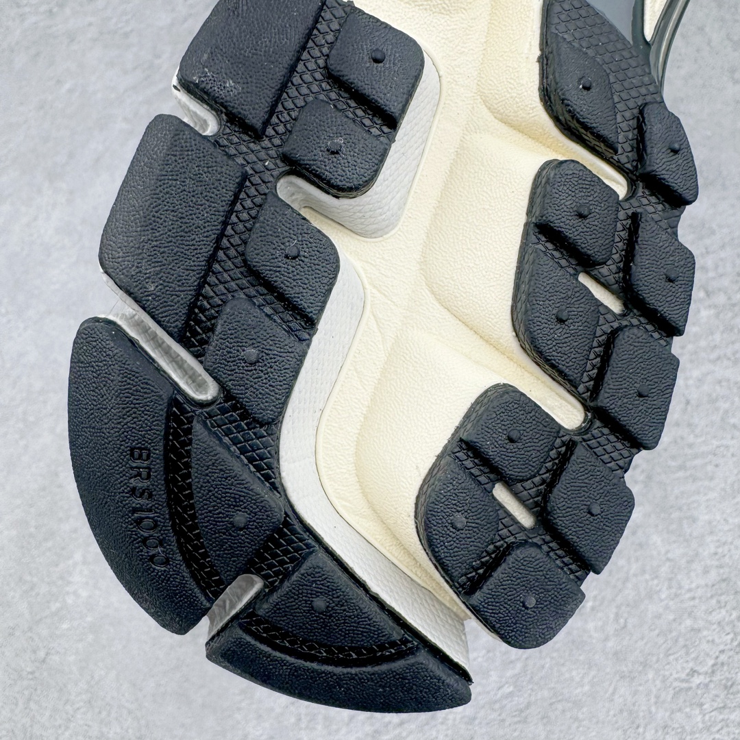 图片[20]-＃HP纯原 NK Air Zoom Vomero 5 经典复古潮流运动跑鞋 HF0731-007 原装纸板楦头开发 独家私模八层组合大底 市场唯一正确版本 进口三文治网面 融蕴繁复设计风范和丰富层次感 缔造运动鞋佳选 助你轻松型出范 开辟独属于自己的路 鞋款采用多层设计 融入织物与合成材质 塑就本季出众鞋款 合成材质与织物组合鞋面 经久耐穿 后跟网眼拼接和透气孔设计 轻盈透气Zoom Air缓震配置提供出色回弹缓震性能 实现快速离地的出众脚感 巧糅科技感和低调设计 为鞋款注入反光细节 令你迈步间尽显闪耀魅力 结合中性色调 让你驾驭不同穿搭 打造非凡造型 尺码：36 36.5 37.5 38 38.5 39 40 40.5 41 42 42.5 43 44 44.5 45 46-选品中心