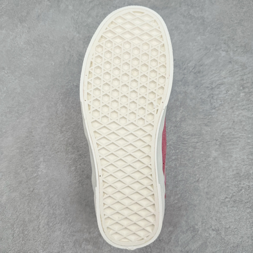 图片[9]-Vans Rowley Classics 粉色 范斯官方 经典复古休闲滑板鞋 复古鞋型搭配全麂皮鞋身做工扎实 鞋两侧标志性Vans条纹Sidestripe 后跟压印数字“66/99”分表代表Vans品牌成立于1966和Rowley Pro诞生于1999 细节满满 货号：VN0009QJBO9 尺码：35 36 36.5 37 38 38.5 39 40 40.5 41 42 42.5 43 44-选品中心