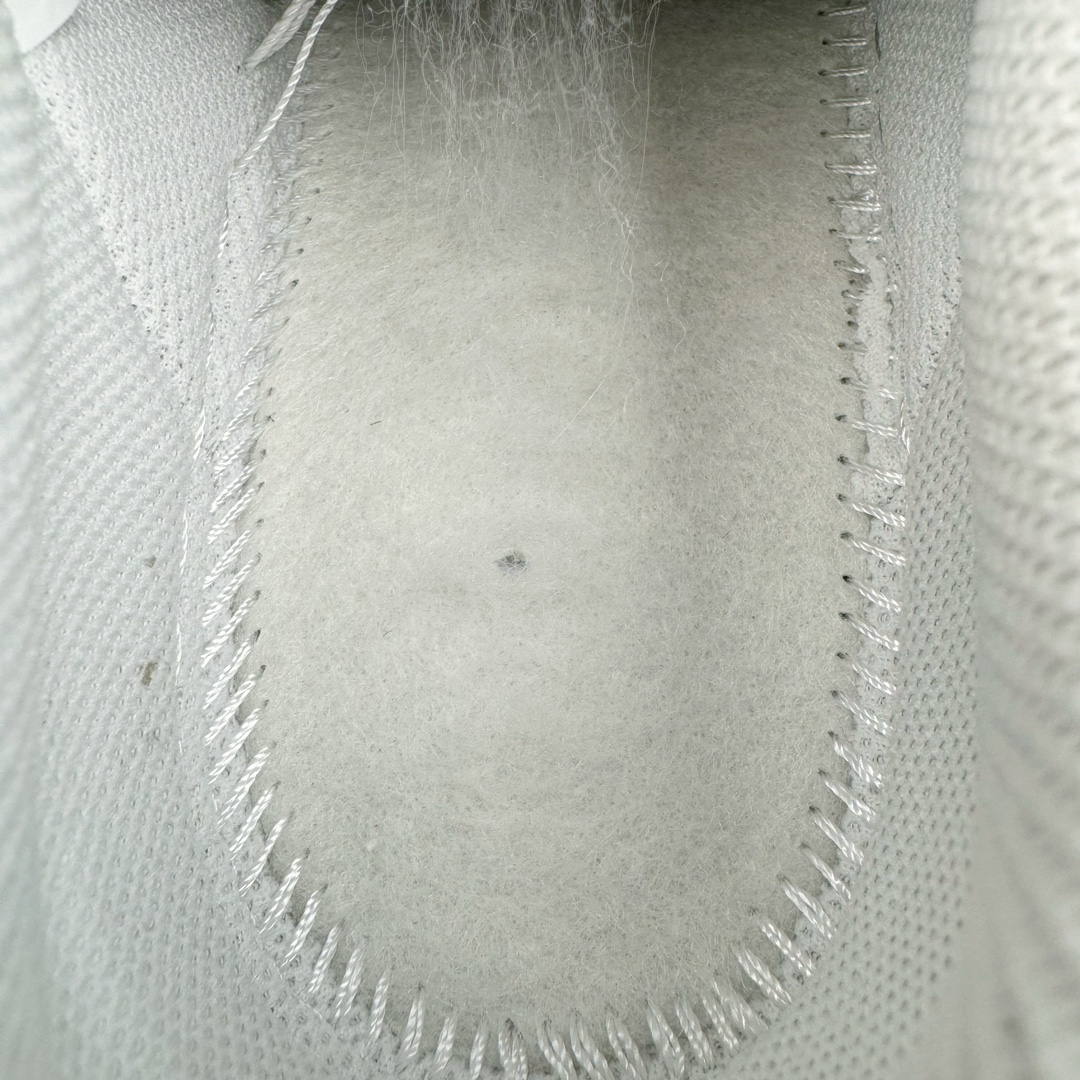 图片[10]-＃绿X/GX NK Air Force 1 Low \’07 空军一号低帮经典板鞋 CT2302-100 全鞋电脑针车 工整有序 原厂港宝加持完美还原灵魂版型 原盒原配从里到外百分百还原 原厂全头层原厂皮料 原标原盒 内置Sole气垫 中底白色背胶 中底划线 已经无限的接近公司 原厂楦头 原厂刺绣 后跟弧度修正 正确中底四线防伪 尺码：40 40.5 41 42 42.5 43 44 44.5 45 46-选品中心