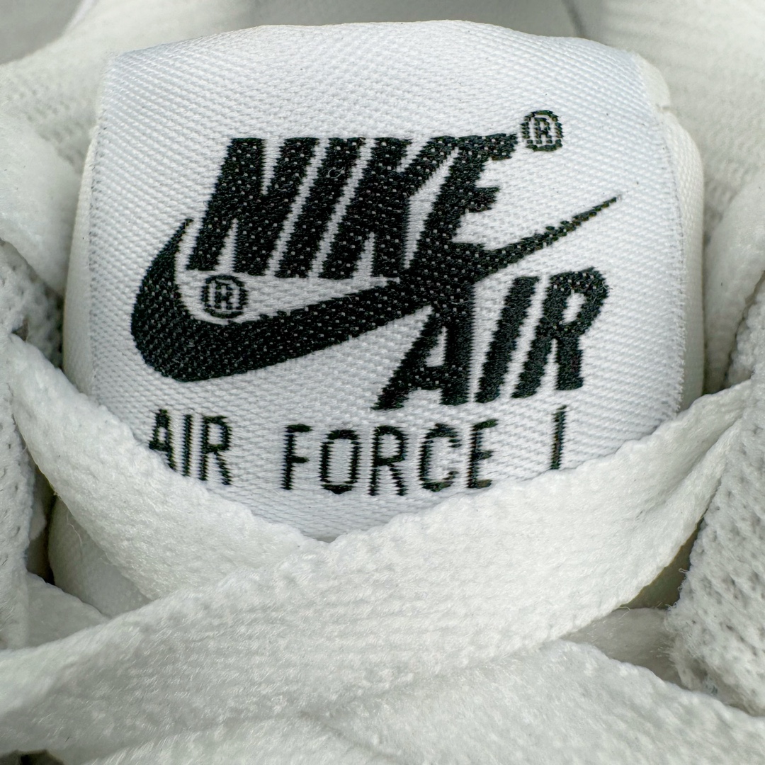 图片[13]-＃绿X/GX NK Air Force 1 Low \’07 空军一号低帮经典板鞋 CT2302-100 全鞋电脑针车 工整有序 原厂港宝加持完美还原灵魂版型 原盒原配从里到外百分百还原 原厂全头层原厂皮料 原标原盒 内置Sole气垫 中底白色背胶 中底划线 已经无限的接近公司 原厂楦头 原厂刺绣 后跟弧度修正 正确中底四线防伪 尺码：40 40.5 41 42 42.5 43 44 44.5 45 46-选品中心