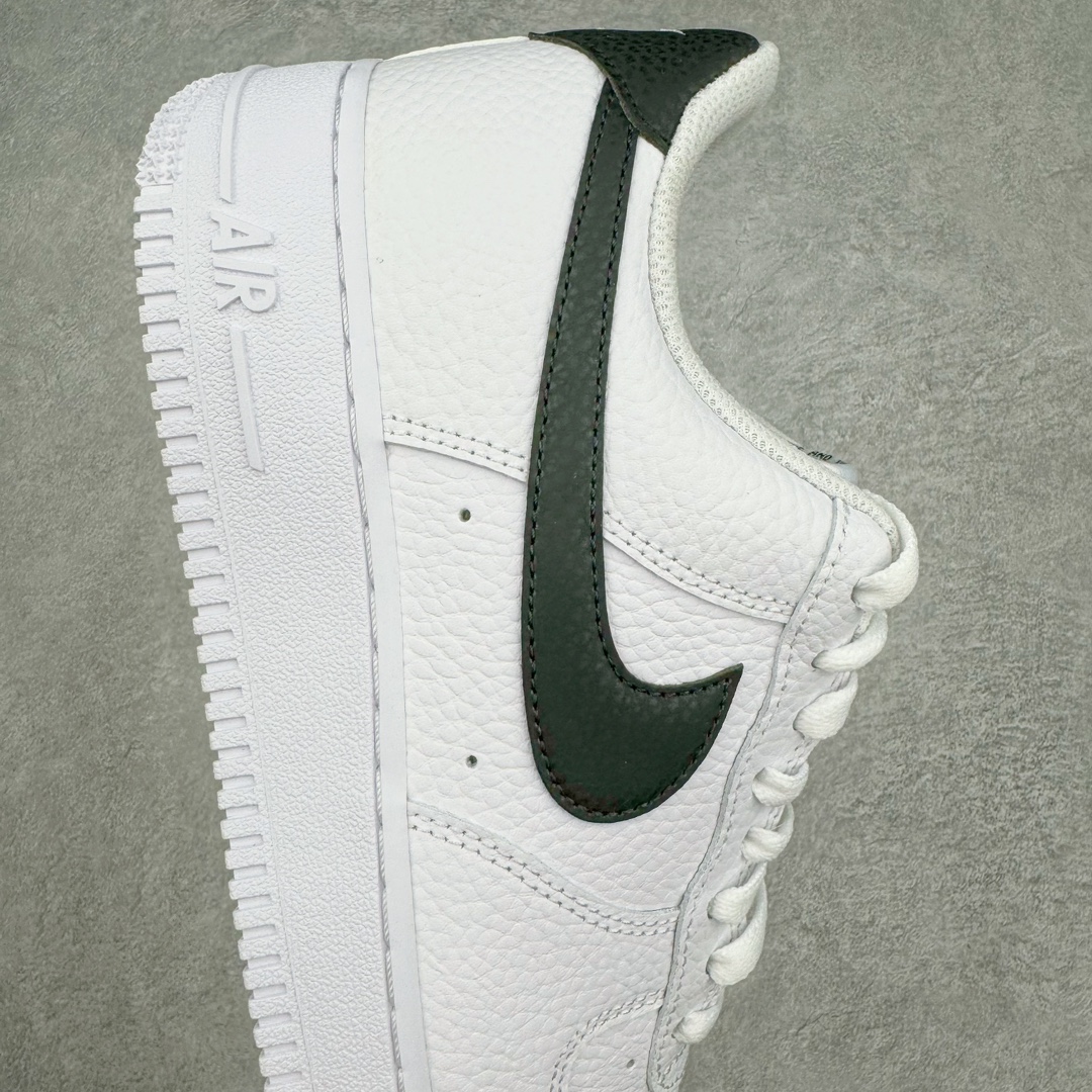 图片[6]-＃绿X/GX NK Air Force 1 Low \’07 空军一号低帮经典板鞋 CT2302-100 全鞋电脑针车 工整有序 原厂港宝加持完美还原灵魂版型 原盒原配从里到外百分百还原 原厂全头层原厂皮料 原标原盒 内置Sole气垫 中底白色背胶 中底划线 已经无限的接近公司 原厂楦头 原厂刺绣 后跟弧度修正 正确中底四线防伪 尺码：40 40.5 41 42 42.5 43 44 44.5 45 46-选品中心