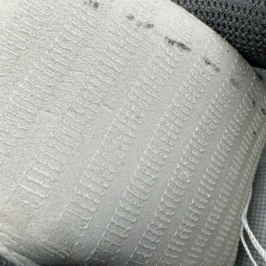 图片[18]-＃绿X/GX NK Air Force 1 Low \’07 空军一号低帮经典板鞋 DV0788-001 全鞋电脑针车 工整有序 原厂港宝加持完美还原灵魂版型 原盒原配从里到外百分百还原 原厂全头层原厂皮料 原标原盒 内置Sole气垫 中底白色背胶 中底划线 已经无限的接近公司 原厂楦头 原厂刺绣 后跟弧度修正 正确中底四线防伪 尺码：39 40 40.5 41 42 42.5 43 44 44.5 45 46-选品中心