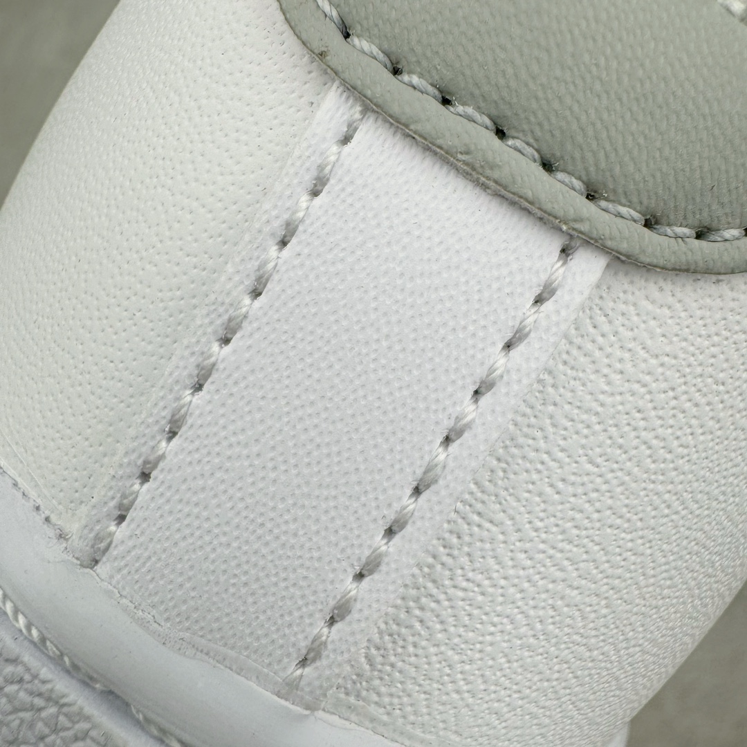 图片[13]-＃绿X/GX NK Air Force 1 Low \’07 空军一号低帮经典板鞋 FJ4146-100 全鞋电脑针车 工整有序 原厂港宝加持完美还原灵魂版型 原盒原配从里到外百分百还原 原厂全头层原厂皮料 原标原盒 内置Sole气垫 中底白色背胶 中底划线 已经无限的接近公司 原厂楦头 原厂刺绣 后跟弧度修正 正确中底四线防伪 尺码：40 40.5 41 42 42.5 43 44 44.5 45 46-选品中心