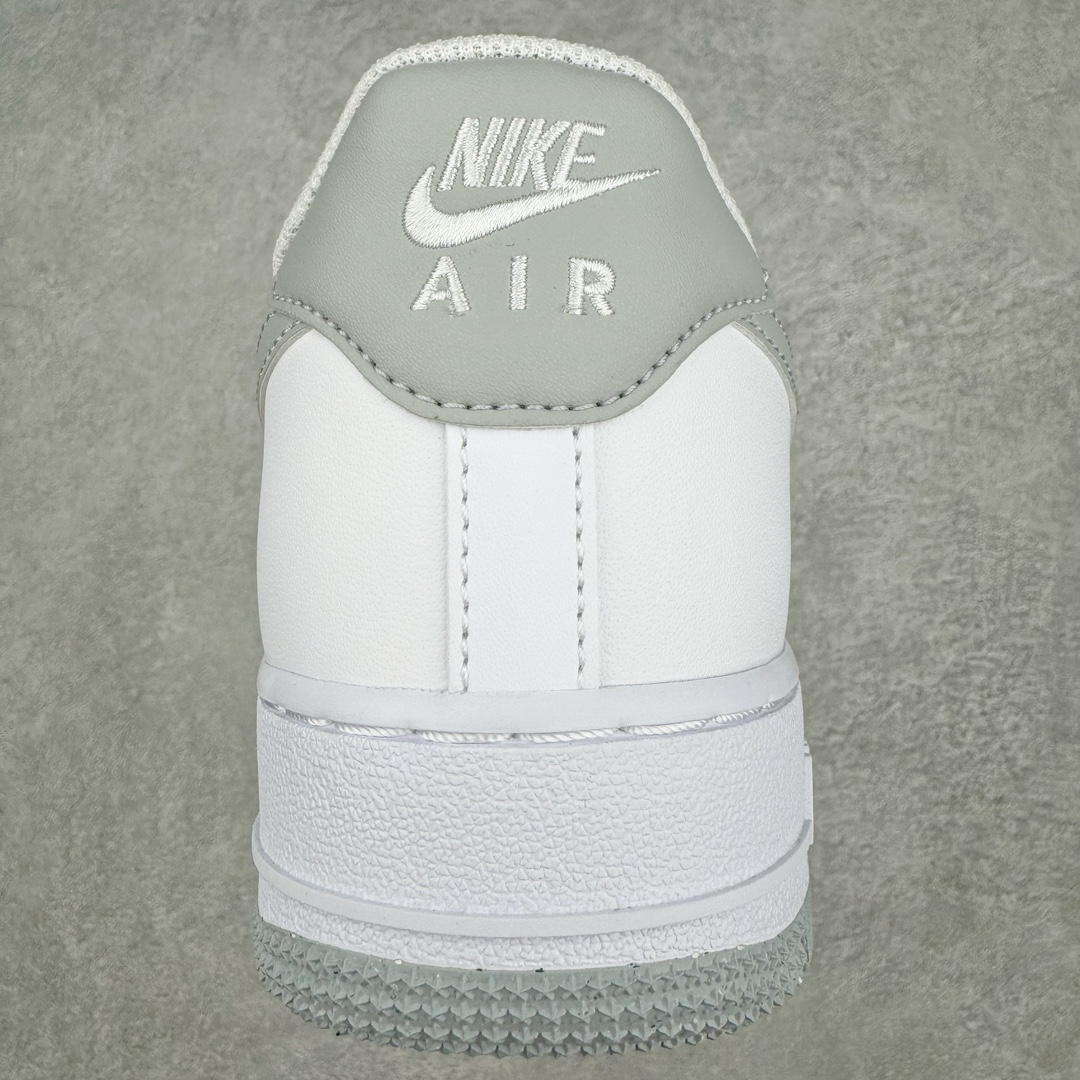 图片[8]-＃绿X/GX NK Air Force 1 Low \’07 空军一号低帮经典板鞋 FJ4146-100 全鞋电脑针车 工整有序 原厂港宝加持完美还原灵魂版型 原盒原配从里到外百分百还原 原厂全头层原厂皮料 原标原盒 内置Sole气垫 中底白色背胶 中底划线 已经无限的接近公司 原厂楦头 原厂刺绣 后跟弧度修正 正确中底四线防伪 尺码：40 40.5 41 42 42.5 43 44 44.5 45 46-选品中心