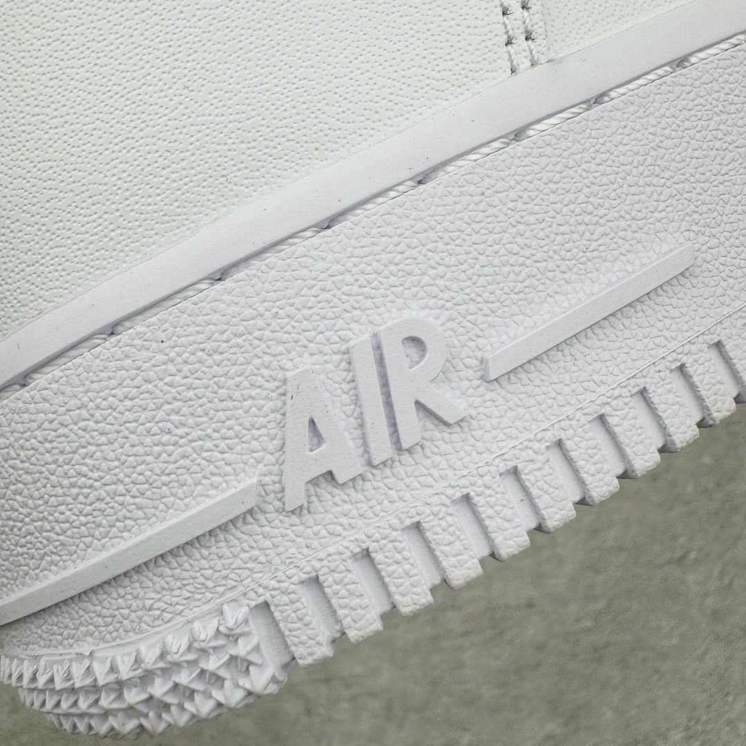 图片[18]-＃绿X NK Air Force 1 Low \’07 空军一号低帮经典板鞋 纯白 DD8959-100/CW2288-111 全鞋电脑针车 工整有序 原厂港宝加持完美还原灵魂版型 原盒原配从里到外百分百还原 原厂全头层原厂皮料 原标原盒 内置Sole气垫 中底白色背胶 中底划线 已经无限的接近公司 原厂楦头 原厂刺绣 后跟弧度修正 正确中底四线防伪 尺码：35.5 36 36.5 37.5 38 38.5 39 40 40.5 41 42 42.5 43 44 44.5 45 46 47.5-选品中心