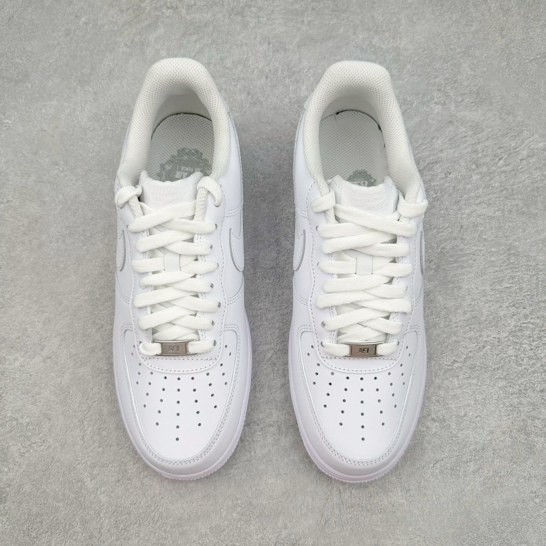 图片[2]-＃绿X NK Air Force 1 Low \’07 空军一号低帮经典板鞋 纯白 DD8959-100/CW2288-111 全鞋电脑针车 工整有序 原厂港宝加持完美还原灵魂版型 原盒原配从里到外百分百还原 原厂全头层原厂皮料 原标原盒 内置Sole气垫 中底白色背胶 中底划线 已经无限的接近公司 原厂楦头 原厂刺绣 后跟弧度修正 正确中底四线防伪 尺码：35.5 36 36.5 37.5 38 38.5 39 40 40.5 41 42 42.5 43 44 44.5 45 46 47.5-选品中心