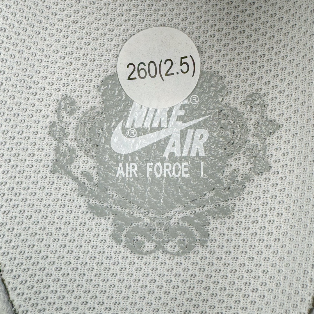 图片[12]-＃绿X NK Air Force 1 Low \’07 空军一号低帮经典板鞋 纯白 DD8959-100/CW2288-111 全鞋电脑针车 工整有序 原厂港宝加持完美还原灵魂版型 原盒原配从里到外百分百还原 原厂全头层原厂皮料 原标原盒 内置Sole气垫 中底白色背胶 中底划线 已经无限的接近公司 原厂楦头 原厂刺绣 后跟弧度修正 正确中底四线防伪 尺码：35.5 36 36.5 37.5 38 38.5 39 40 40.5 41 42 42.5 43 44 44.5 45 46 47.5-选品中心