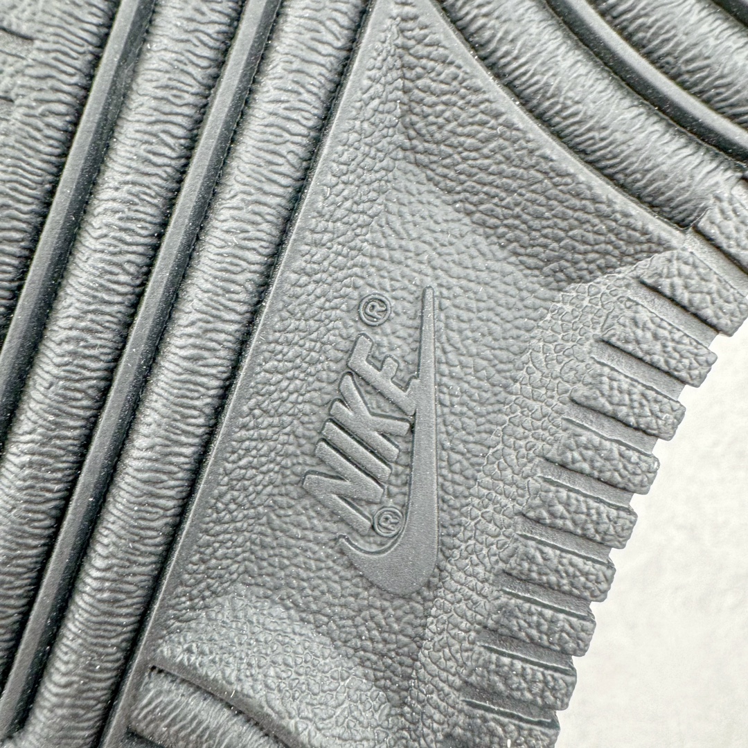 图片[21]-＃绿X NK Air Force 1 Low \’07 空军一号低帮经典板鞋 纯黑 DD8959-001/CW2288-001 全鞋电脑针车 工整有序 原厂港宝加持完美还原灵魂版型 原盒原配从里到外百分百还原 原厂全头层原厂皮料 原标原盒 内置Sole气垫 中底白色背胶 中底划线 已经无限的接近公司 原厂楦头 原厂刺绣 后跟弧度修正 正确中底四线防伪 尺码：35.5 36 36.5 37.5 38 38.5 39 40 40.5 41 42 42.5 43 44 44.5 45 46 47.5-选品中心