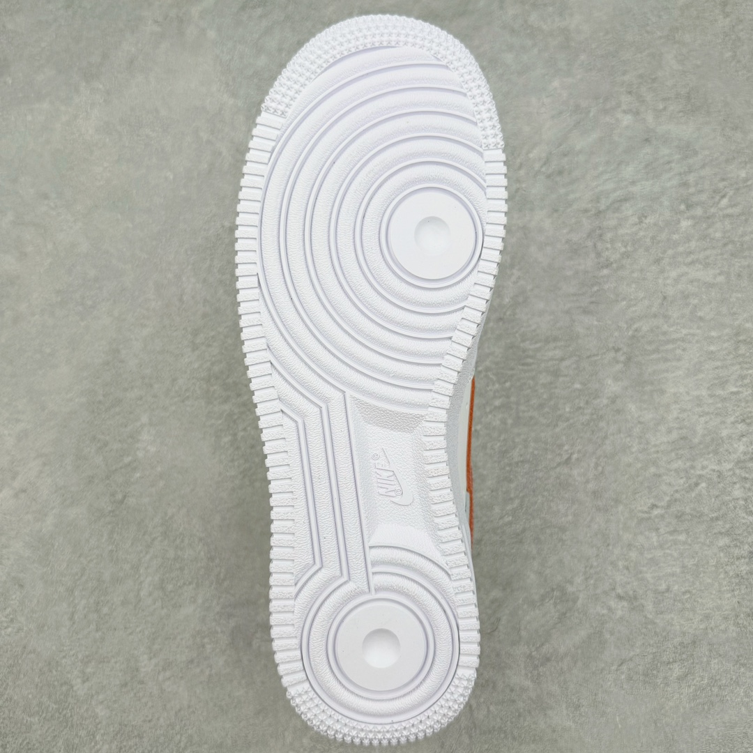 图片[9]-＃绿X NK Air Force 1 Low \’07 空军一号低帮经典板鞋 CZ0270-103 全鞋电脑针车 工整有序 原厂港宝加持完美还原灵魂版型 原盒原配从里到外百分百还原 原厂全头层原厂皮料 原标原盒 内置Sole气垫 中底白色背胶 中底划线 已经无限的接近公司 原厂楦头 原厂刺绣 后跟弧度修正 正确中底四线防伪 尺码：35.5 36 36.5 37.5 38 38.5 39 40 40.5 41-选品中心