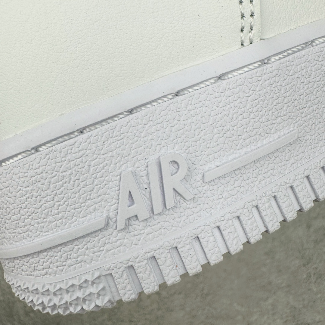 图片[14]-＃绿X NK Air Force 1 Low \’07 空军一号低帮经典板鞋 CZ0270-103 全鞋电脑针车 工整有序 原厂港宝加持完美还原灵魂版型 原盒原配从里到外百分百还原 原厂全头层原厂皮料 原标原盒 内置Sole气垫 中底白色背胶 中底划线 已经无限的接近公司 原厂楦头 原厂刺绣 后跟弧度修正 正确中底四线防伪 尺码：35.5 36 36.5 37.5 38 38.5 39 40 40.5 41-选品中心