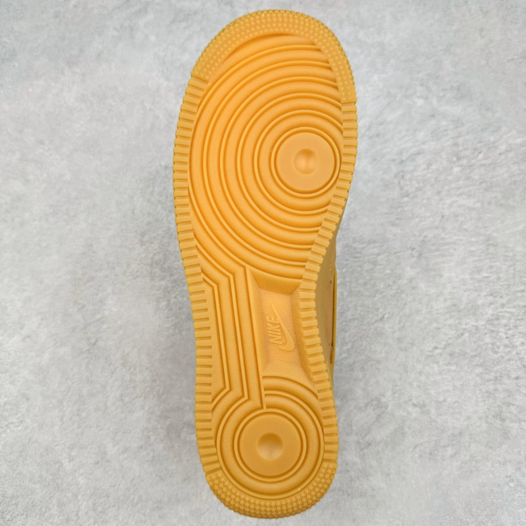 图片[9]-＃绿X NK Air Force 1 Low 07 LV8 \\\”Wheat Flax\\\” 空军一号低帮 小麦色 CJ9179-200 全鞋电脑针车 工整有序 原厂港宝加持完美还原灵魂版型 原盒原配从里到外百分百还原 原厂全头层原厂皮料 原标原盒 内置Sole气垫 中底白色背胶 中底划线 已经无限的接近公司 原厂楦头 原厂刺绣 后跟弧度修正 正确中底四线防伪 尺码：39 40 40.5 41 42 42.5 43 44 44.5 45 46-选品中心