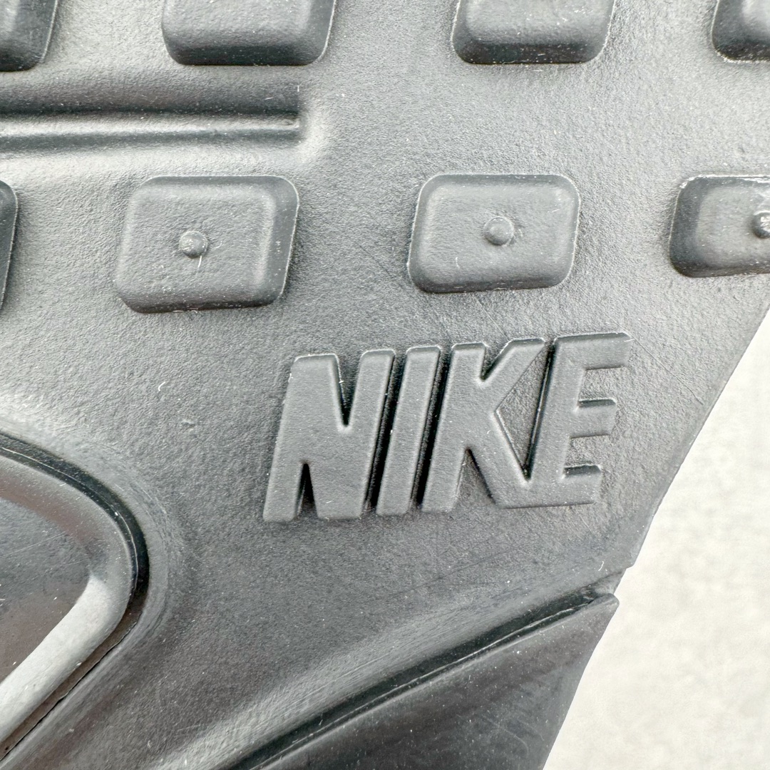 图片[20]-＃绿X/GX NK Air MAX 90 气垫复古减震跑步鞋 CN8490-003 经典重温 独家陆续补货 外单专供大厂出品 品质稳定 一百余色 终端操作 Air Max 90于1990年推出 来自Air Max系列 在Air Max 1的基础上改进而得 增加了气垫面积 外型上也更为流线 最特別的就是加入了菱纹塑胶嵌板 为Air Max 90增添了许多潮流气息 皮革鞋面 造就出色耐穿性和支撑力 Max Air缓震配置搭配泡棉中底 令Air Max 90轻盈而舒适 华夫格橡胶外底 铸就Air Max 90非凡的抓地力 而Air Max 90不仅是一双跑鞋 它成功跨越了时间的演进 成为了球鞋文化与潮流圈中最熟为人知的鞋款之一 尺码：40 40.5 41 42 42.5 43 44 44.5 45 46-选品中心