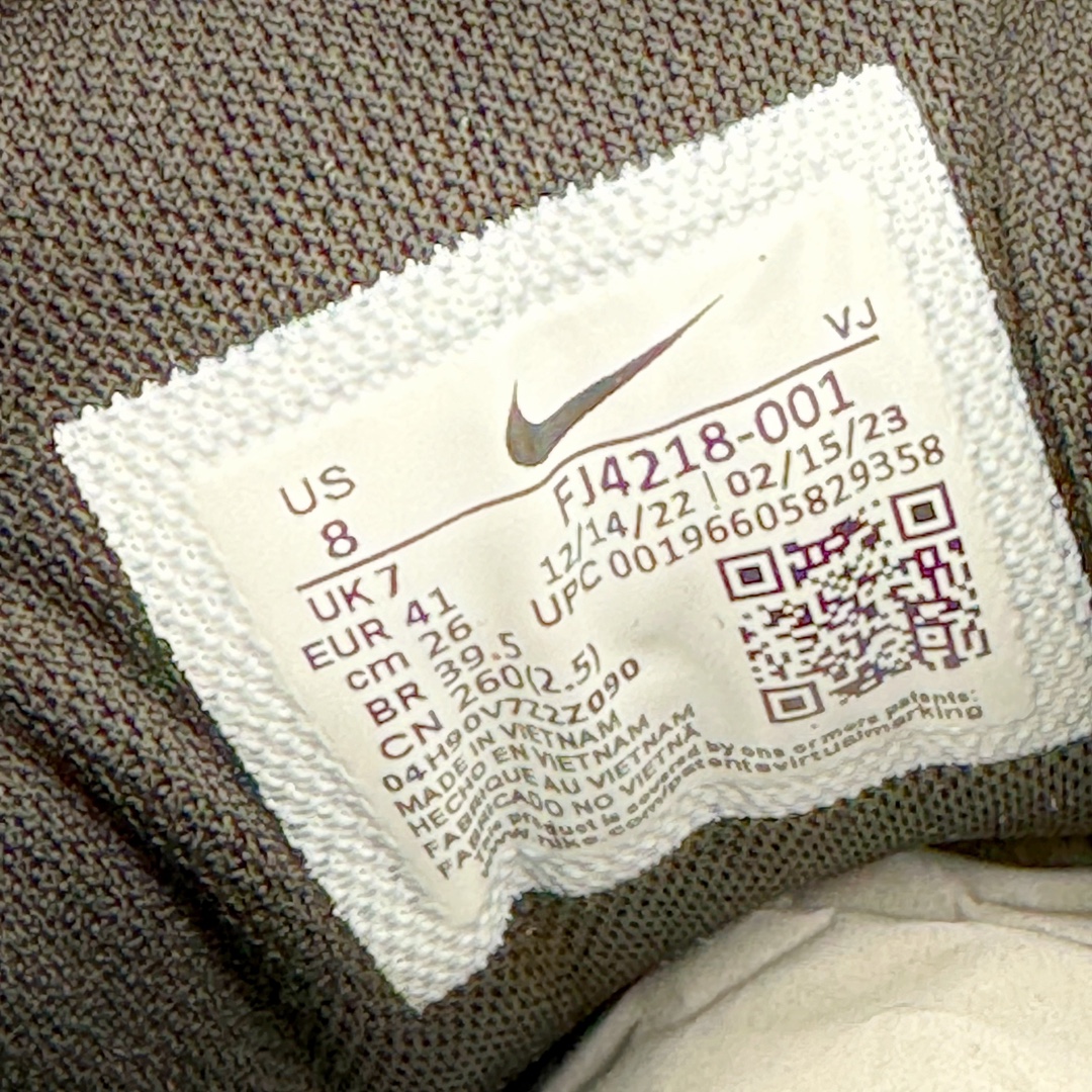 图片[16]-＃绿X/GX NK Air MAX 90 气垫复古减震跑步鞋 FJ4218-001 经典重温 独家陆续补货 外单专供大厂出品 品质稳定 一百余色 终端操作 Air Max 90于1990年推出 来自Air Max系列 在Air Max 1的基础上改进而得 增加了气垫面积 外型上也更为流线 最特別的就是加入了菱纹塑胶嵌板 为Air Max 90增添了许多潮流气息 皮革鞋面 造就出色耐穿性和支撑力 Max Air缓震配置搭配泡棉中底 令Air Max 90轻盈而舒适 华夫格橡胶外底 铸就Air Max 90非凡的抓地力 而Air Max 90不仅是一双跑鞋 它成功跨越了时间的演进 成为了球鞋文化与潮流圈中最熟为人知的鞋款之一 尺码：40 40.5 41 42 42.5 43 44 44.5 45 46-选品中心