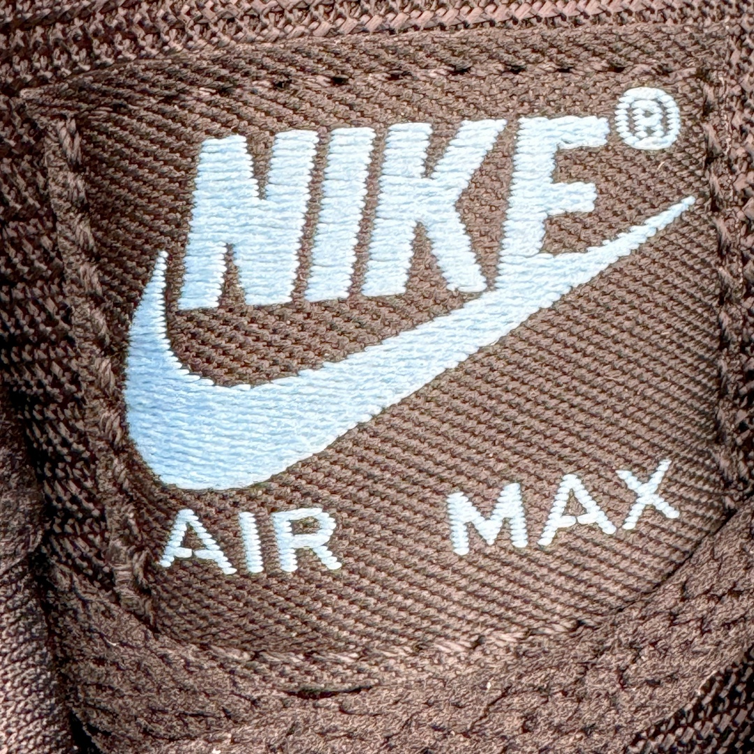 图片[15]-＃绿X/GX NK Air MAX 90 气垫复古减震跑步鞋 FJ4218-001 经典重温 独家陆续补货 外单专供大厂出品 品质稳定 一百余色 终端操作 Air Max 90于1990年推出 来自Air Max系列 在Air Max 1的基础上改进而得 增加了气垫面积 外型上也更为流线 最特別的就是加入了菱纹塑胶嵌板 为Air Max 90增添了许多潮流气息 皮革鞋面 造就出色耐穿性和支撑力 Max Air缓震配置搭配泡棉中底 令Air Max 90轻盈而舒适 华夫格橡胶外底 铸就Air Max 90非凡的抓地力 而Air Max 90不仅是一双跑鞋 它成功跨越了时间的演进 成为了球鞋文化与潮流圈中最熟为人知的鞋款之一 尺码：40 40.5 41 42 42.5 43 44 44.5 45 46-选品中心