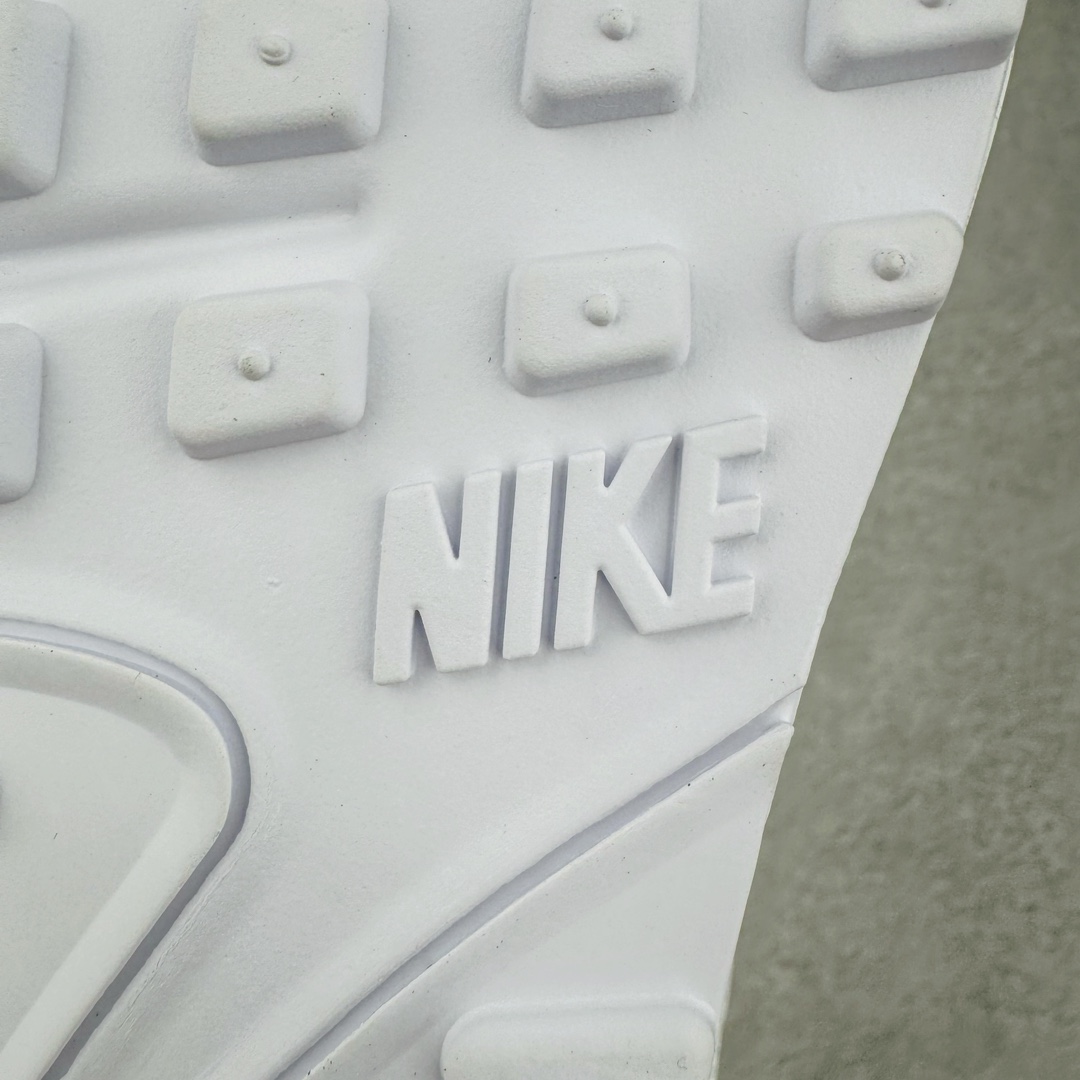 图片[18]-＃绿X/GX NK Air MAX 90 气垫复古减震跑步鞋 CN8490-100 经典重温 独家陆续补货 外单专供大厂出品 品质稳定 一百余色 终端操作 Air Max 90于1990年推出 来自Air Max系列 在Air Max 1的基础上改进而得 增加了气垫面积 外型上也更为流线 最特別的就是加入了菱纹塑胶嵌板 为Air Max 90增添了许多潮流气息 皮革鞋面 造就出色耐穿性和支撑力 Max Air缓震配置搭配泡棉中底 令Air Max 90轻盈而舒适 华夫格橡胶外底 铸就Air Max 90非凡的抓地力 而Air Max 90不仅是一双跑鞋 它成功跨越了时间的演进 成为了球鞋文化与潮流圈中最熟为人知的鞋款之一 尺码：40 40.5 41 42 42.5 43 44 44.5 45 46-选品中心