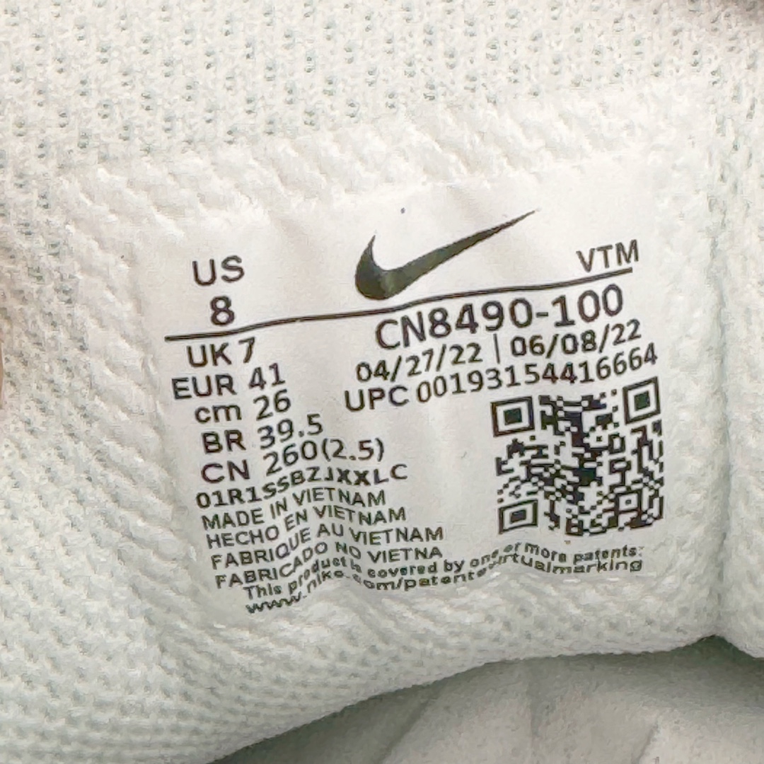 图片[12]-＃绿X/GX NK Air MAX 90 气垫复古减震跑步鞋 CN8490-100 经典重温 独家陆续补货 外单专供大厂出品 品质稳定 一百余色 终端操作 Air Max 90于1990年推出 来自Air Max系列 在Air Max 1的基础上改进而得 增加了气垫面积 外型上也更为流线 最特別的就是加入了菱纹塑胶嵌板 为Air Max 90增添了许多潮流气息 皮革鞋面 造就出色耐穿性和支撑力 Max Air缓震配置搭配泡棉中底 令Air Max 90轻盈而舒适 华夫格橡胶外底 铸就Air Max 90非凡的抓地力 而Air Max 90不仅是一双跑鞋 它成功跨越了时间的演进 成为了球鞋文化与潮流圈中最熟为人知的鞋款之一 尺码：40 40.5 41 42 42.5 43 44 44.5 45 46-选品中心