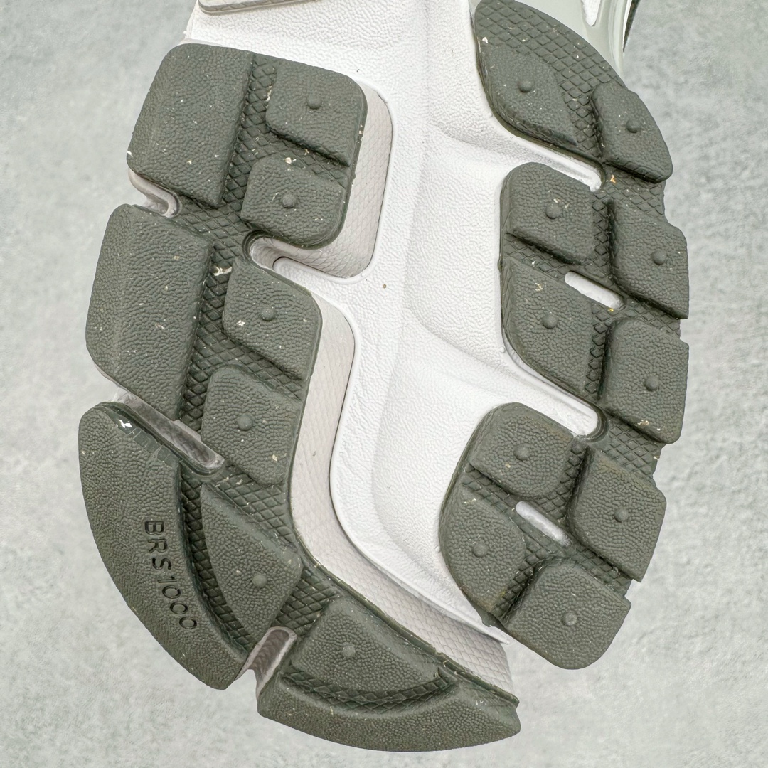 图片[18]-＃HP纯原 NK Air Zoom Vomero 5 经典复古潮流运动跑鞋 FD0791-012 原装纸板楦头开发 独家私模八层组合大底 市场唯一正确版本 进口三文治网面 融蕴繁复设计风范和丰富层次感 缔造运动鞋佳选 助你轻松型出范 开辟独属于自己的路 鞋款采用多层设计 融入织物与合成材质 塑就本季出众鞋款 合成材质与织物组合鞋面 经久耐穿 后跟网眼拼接和透气孔设计 轻盈透气Zoom Air缓震配置提供出色回弹缓震性能 实现快速离地的出众脚感 巧糅科技感和低调设计 为鞋款注入反光细节 令你迈步间尽显闪耀魅力 结合中性色调 让你驾驭不同穿搭 打造非凡造型 尺码：36 36.5 37.5 38 38.5 39 40 40.5 41 42 42.5 43 44 44.5 45 46-选品中心