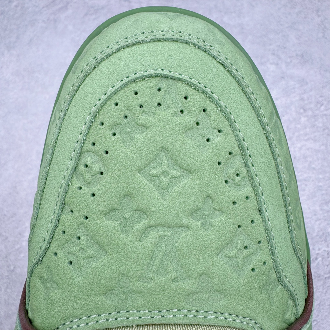 图片[12]-＃GD广顶 Louis Vuitton Trainer lv路易威登时装走秀运动时尚板鞋 外贸零售特供批次 2023全新纸板数据 印花高频效果碾压市面 市售天花板产物 耗时半年巨作 全套原厂新版原纸板楦头开发 原厂特供皮料加持 市场所有版本中综合最强的货品 GD实力大厂出品 全网最全配色更新最快 最成熟的做工稳定的品控 完美鞋型超高的清洁度 零毛边线头瑕疵 全套原楦原纸版原鞋开模 全网最具灵魂的版型 正确原装黄色鞋盒 正确中底印花 鞋面印花3D高频深度立体 全鞋电脑针车 紧密相连 针距密度一致 环保乳胶注塑鞋垫 厚度脚感还原原版 皮面裁剪部位 统一油边封口工艺 原装橡胶大底含胶量大底组合零偏差 专柜全套包装 防尘袋 说明书 质保卡 男女鞋 尺码：35 36 37 38 39 40 41 42 43 44 45-选品中心